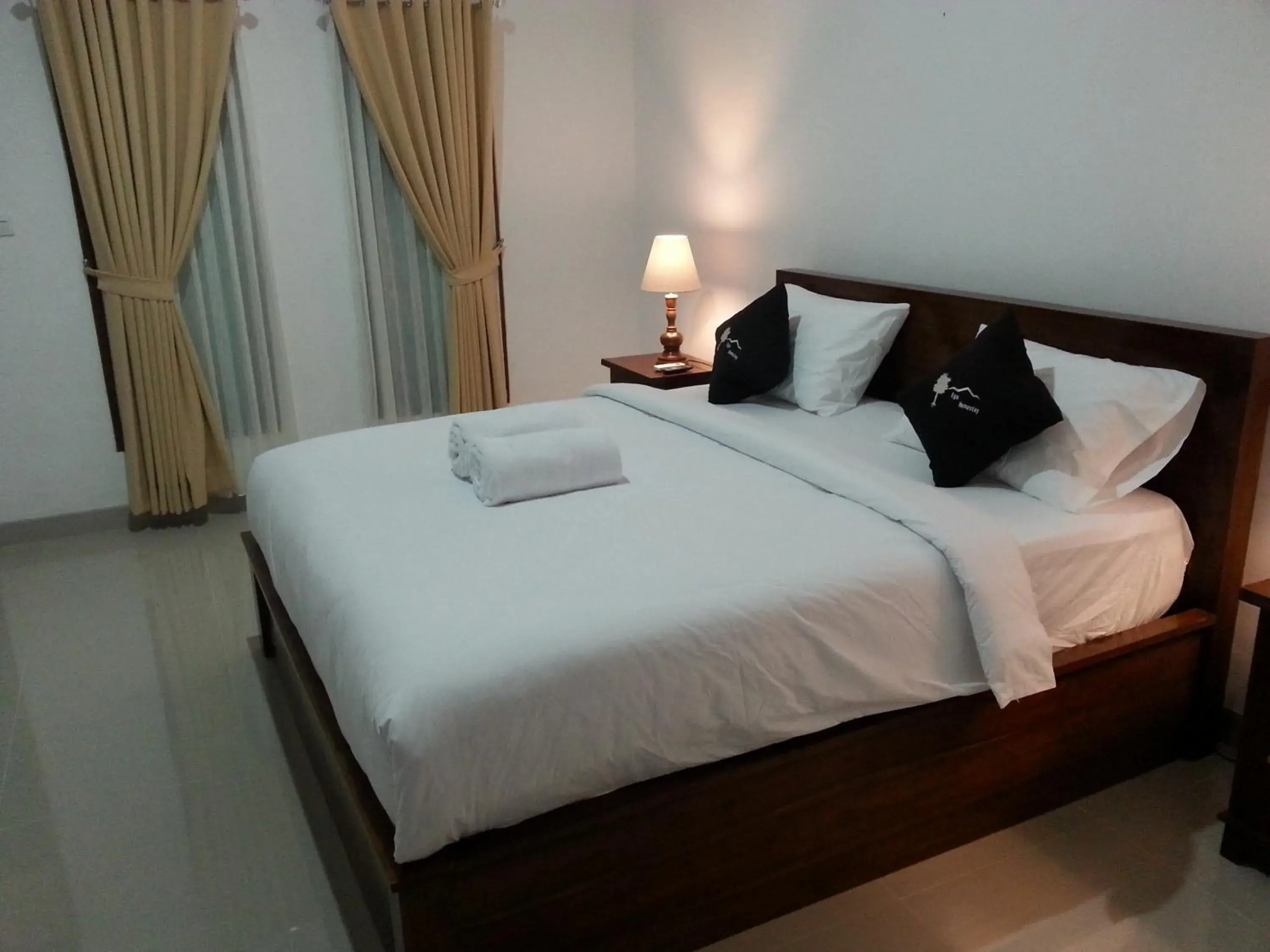 Double Room with Patio in Ega Homestay Double Room with Patio in Ega Homestay