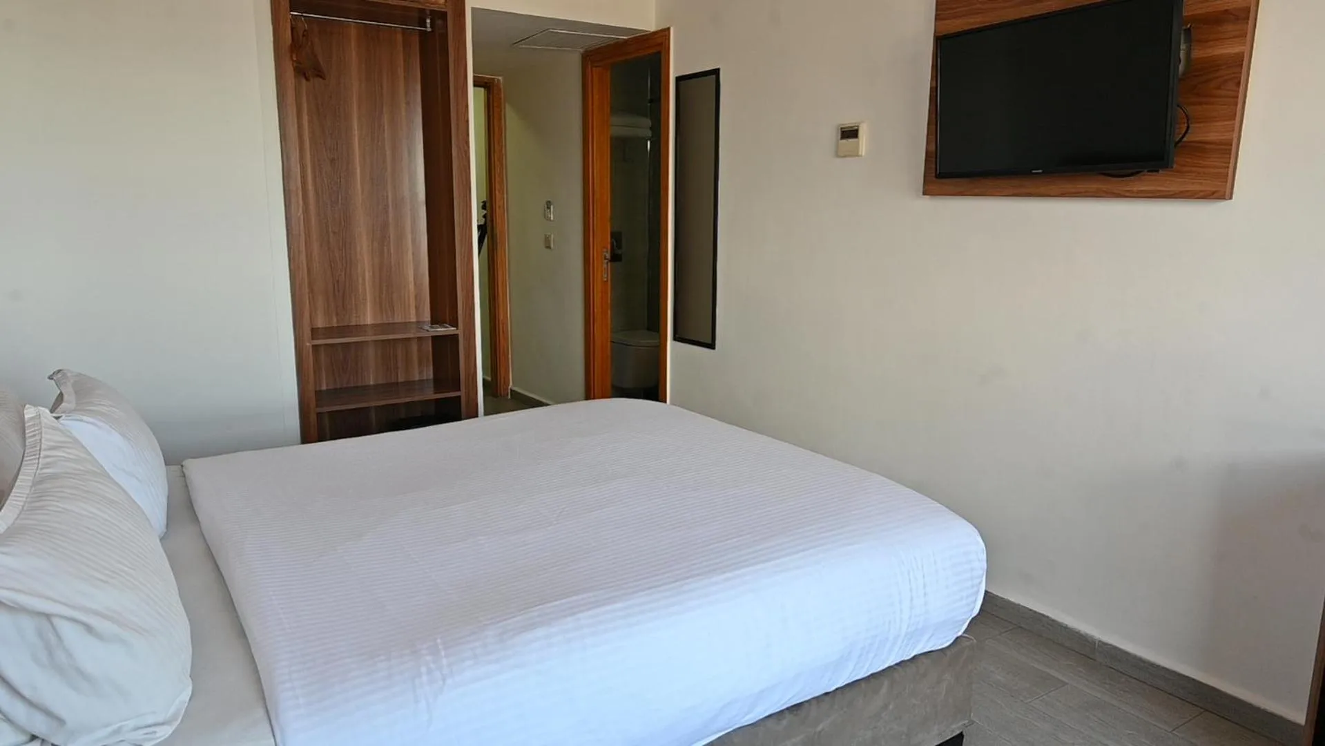 Bed in Hotel Centre Ville