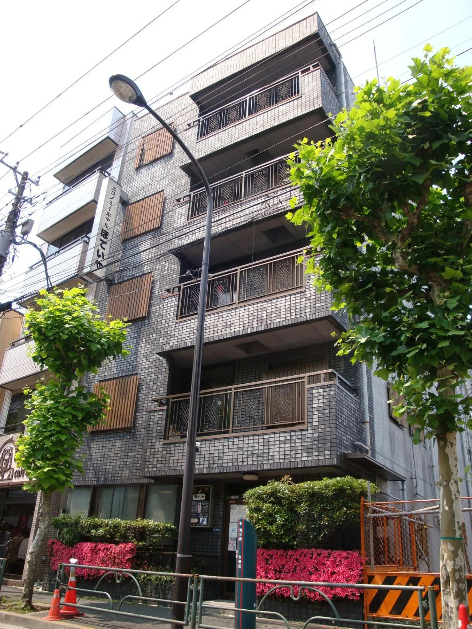 Property building in Economy Hotel Hoteiya