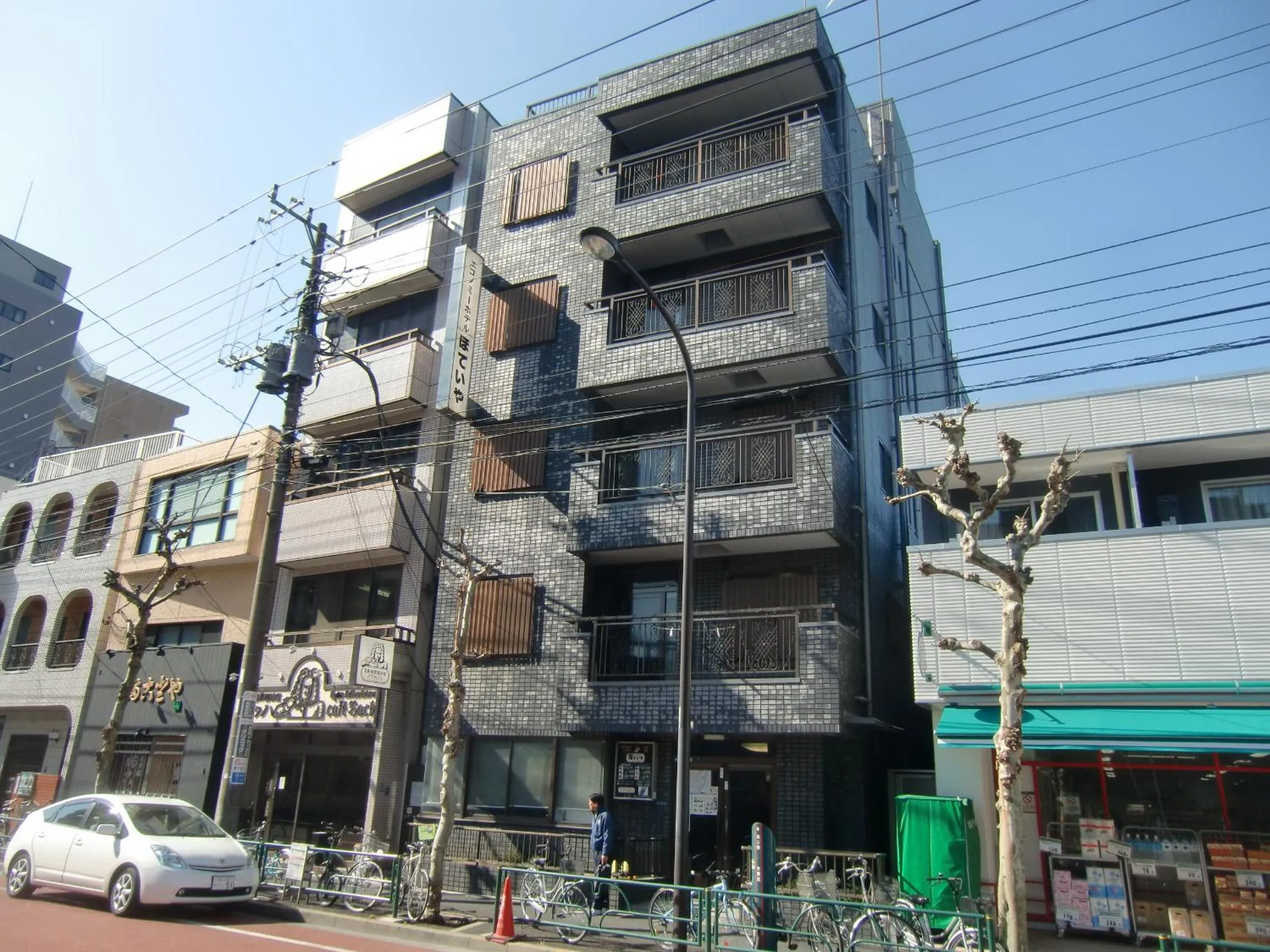 Property building in Economy Hotel Hoteiya
