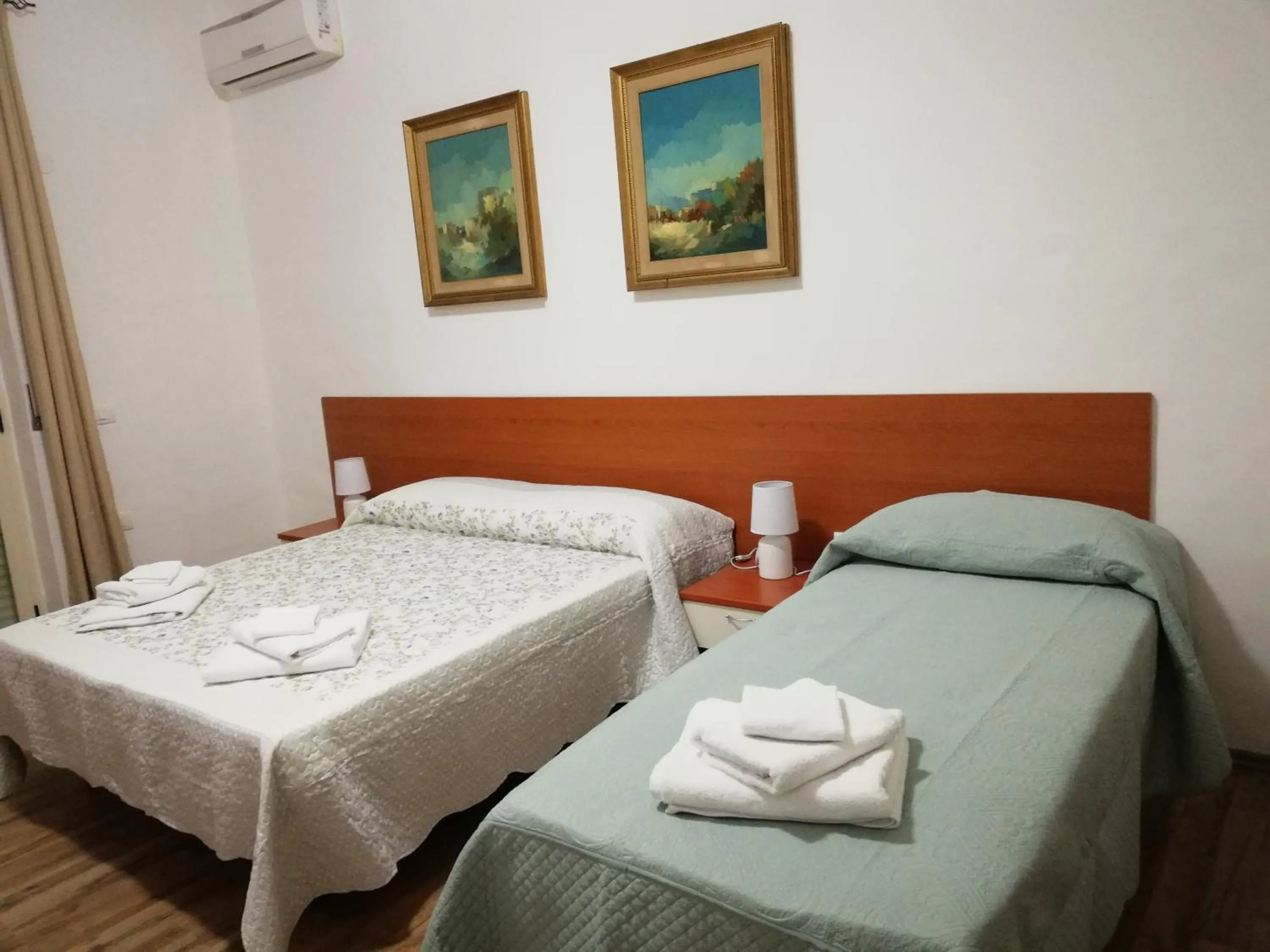 Bed in B&B Altamarea