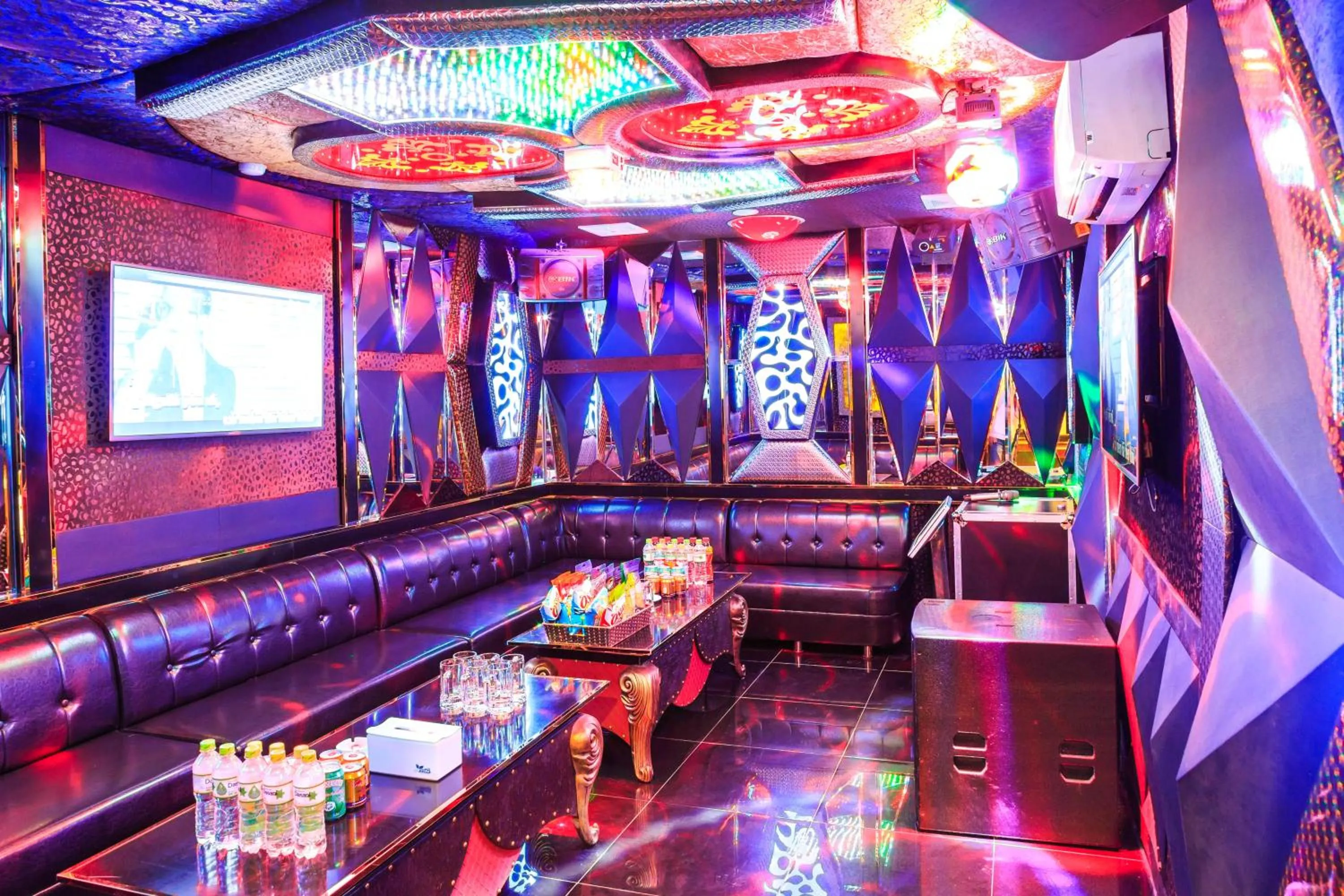 Evening entertainment in Muong Thanh Luxury Lang Son Hotel