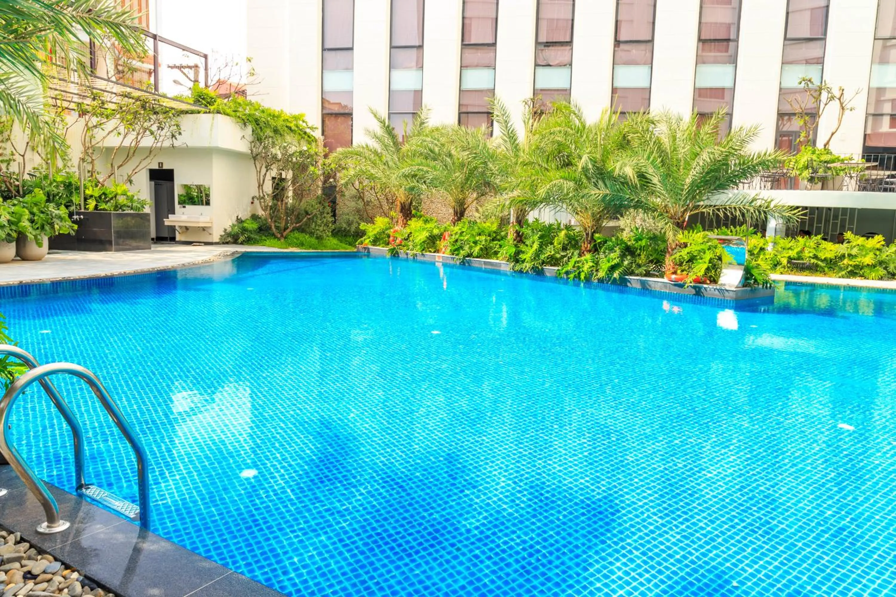 Pool view in Muong Thanh Luxury Lang Son Hotel
