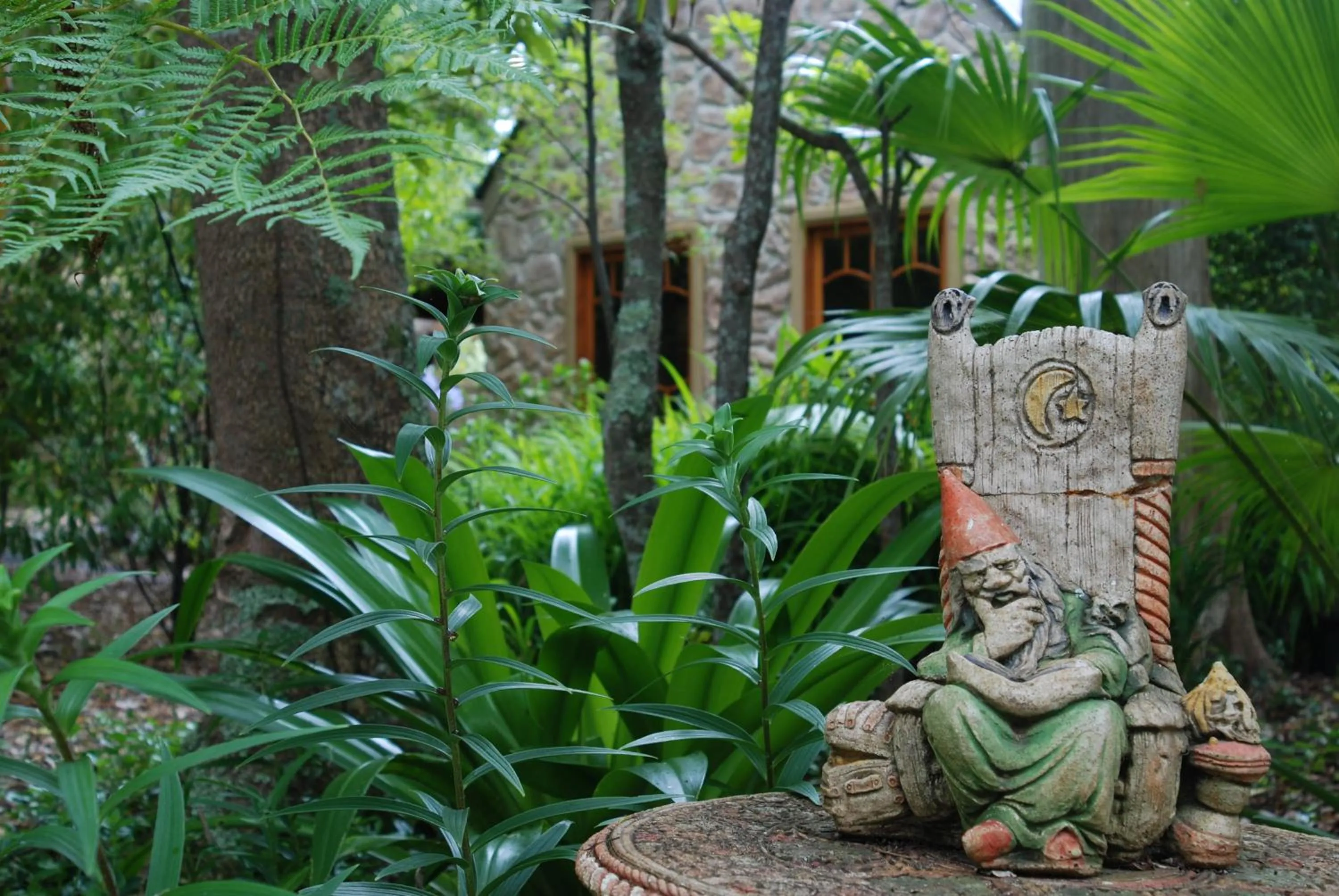 Facade/entrance in Witches Falls Cottages