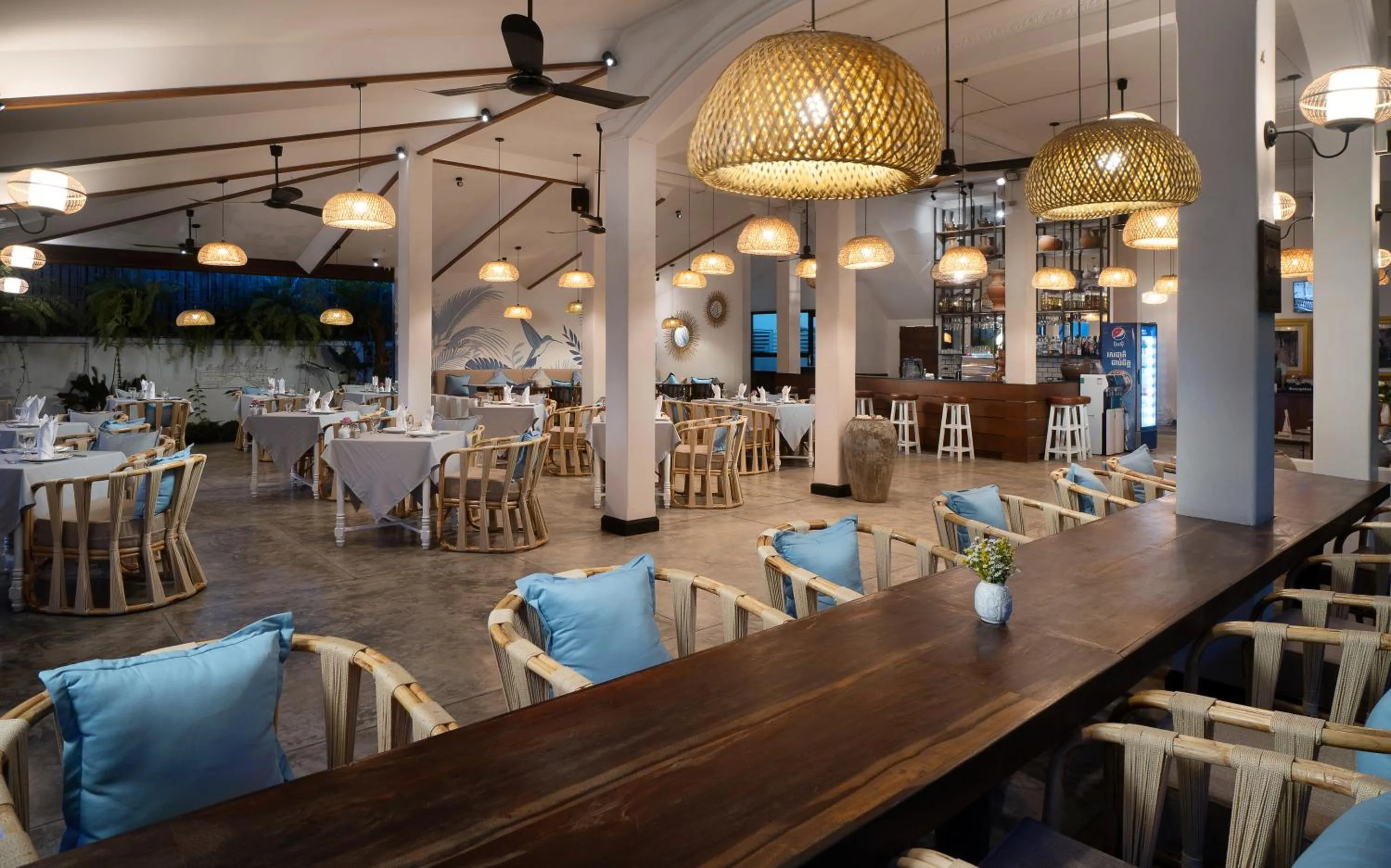 Restaurant/places to eat in The Urban