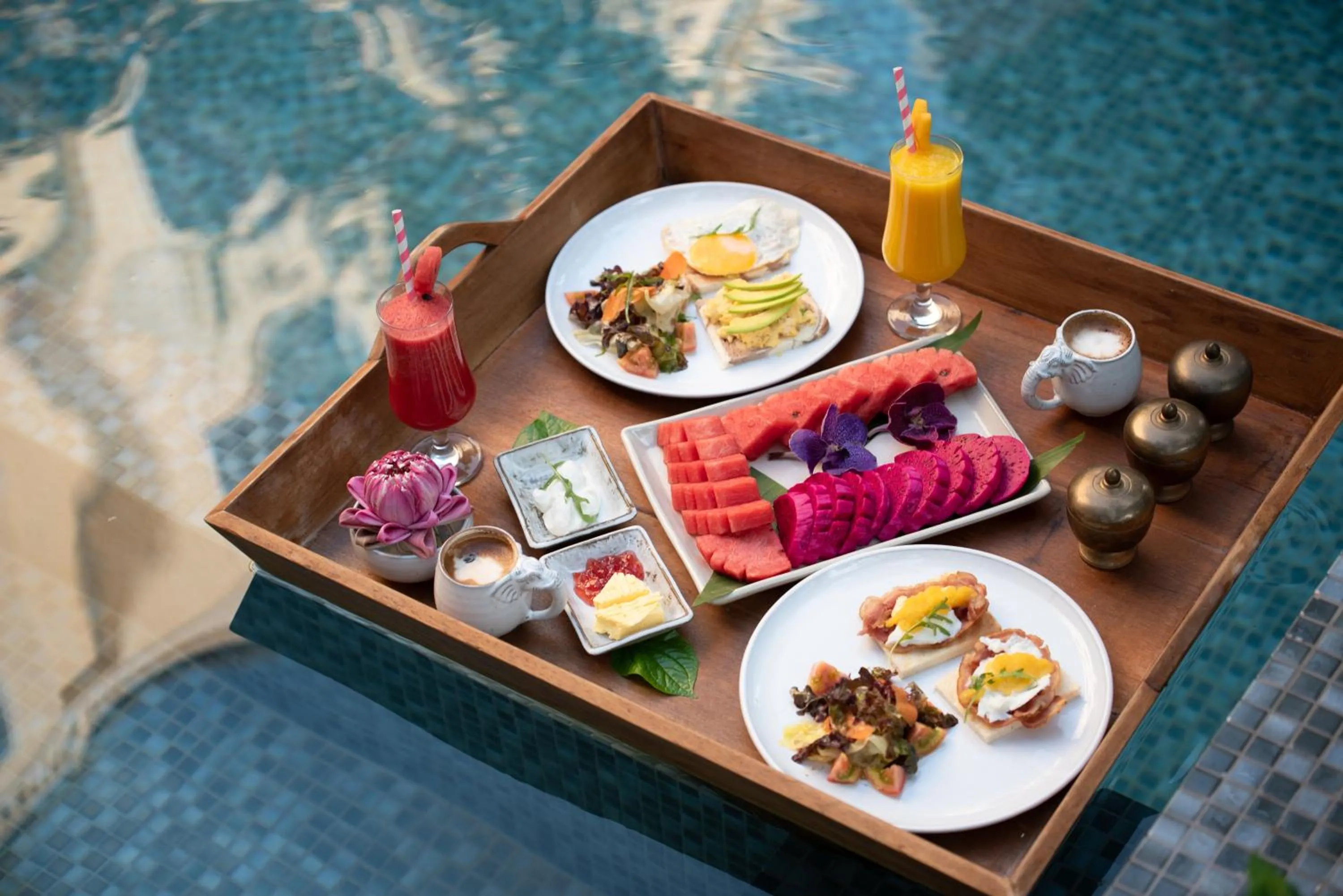 Food and drinks in The Urban