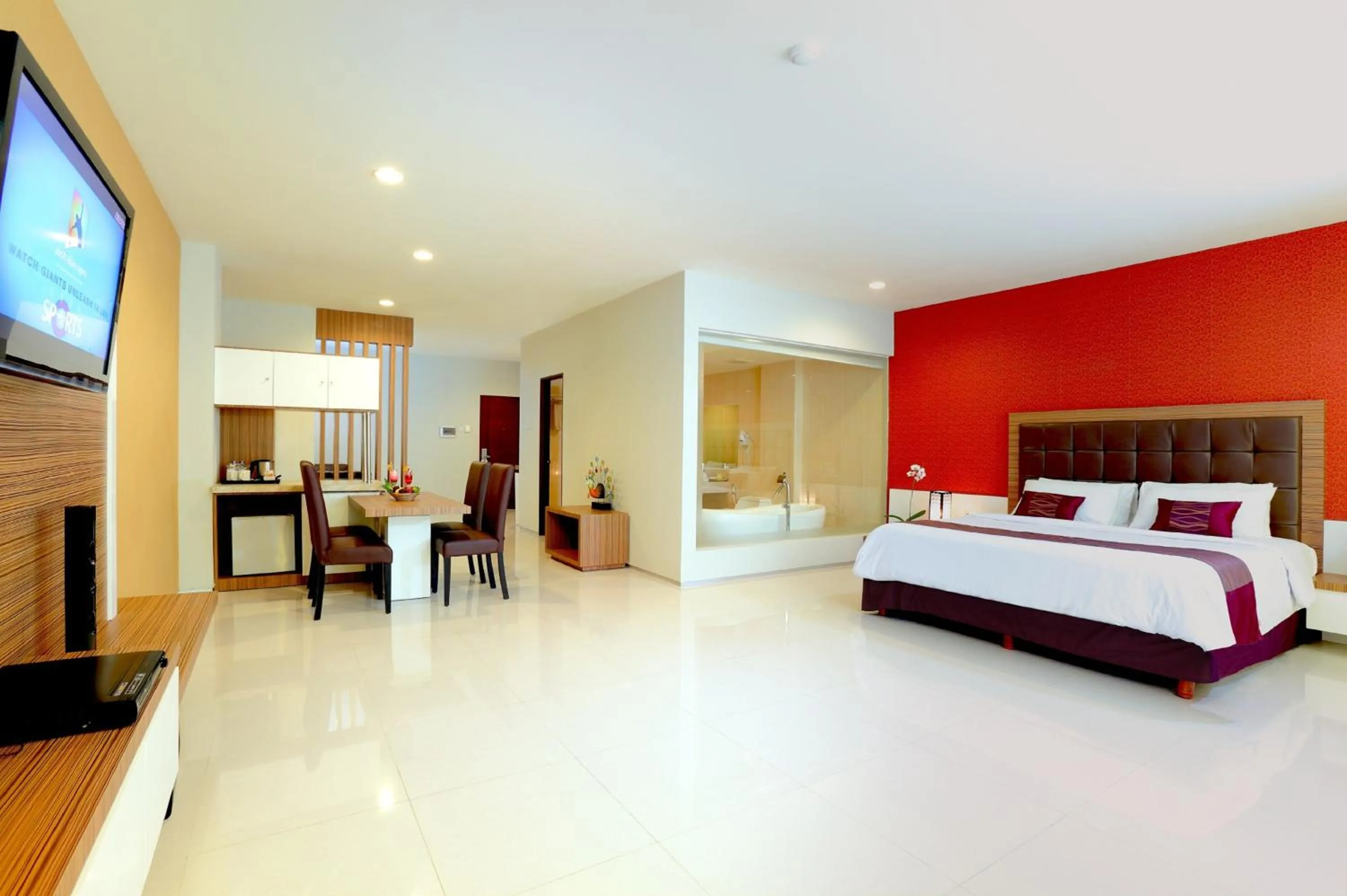 Bedroom, Bed in Lombok Plaza Hotel and Convention