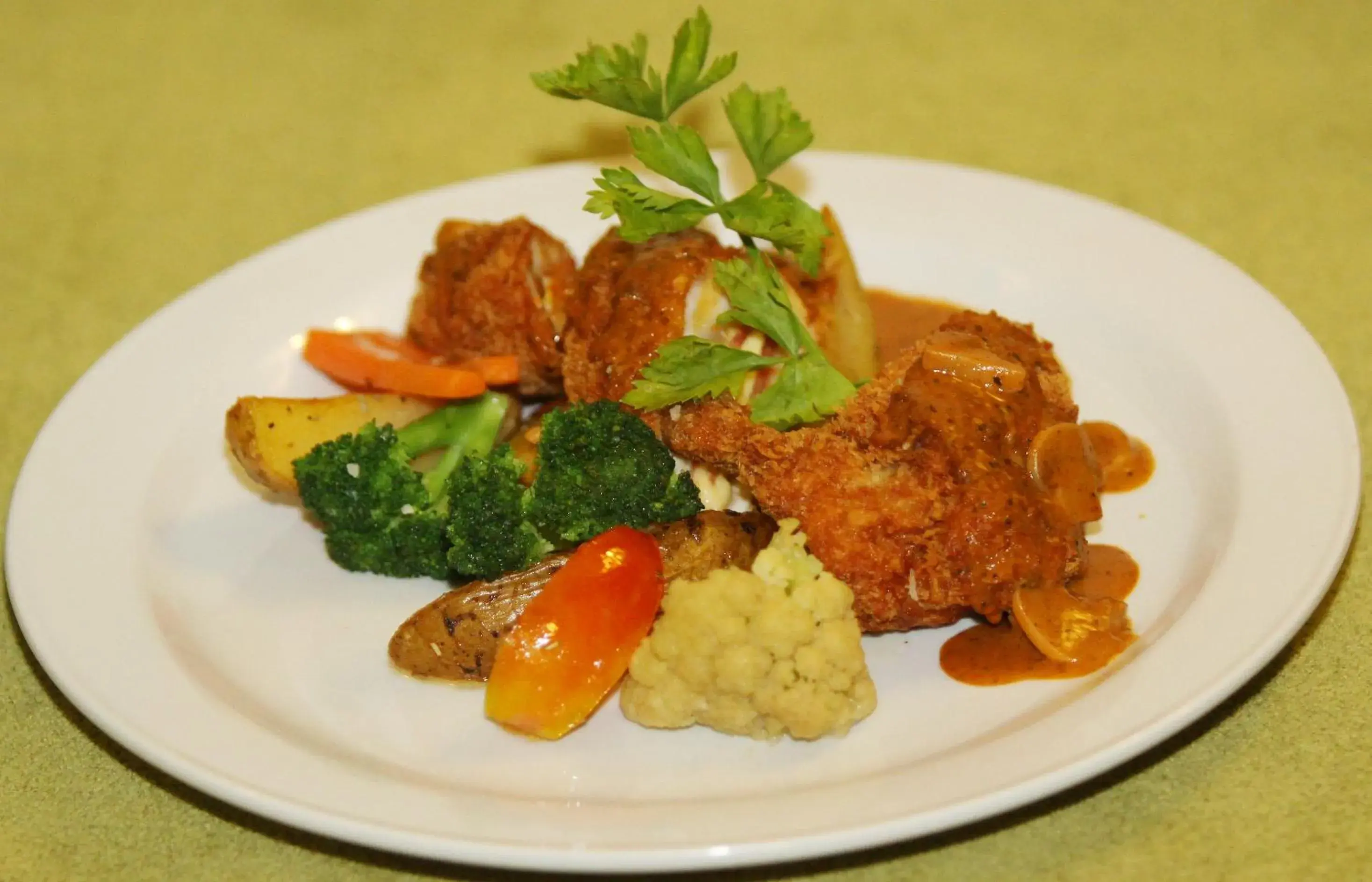 Food in Lombok Plaza Hotel and Convention Food in Lombok Plaza Hotel and Convention