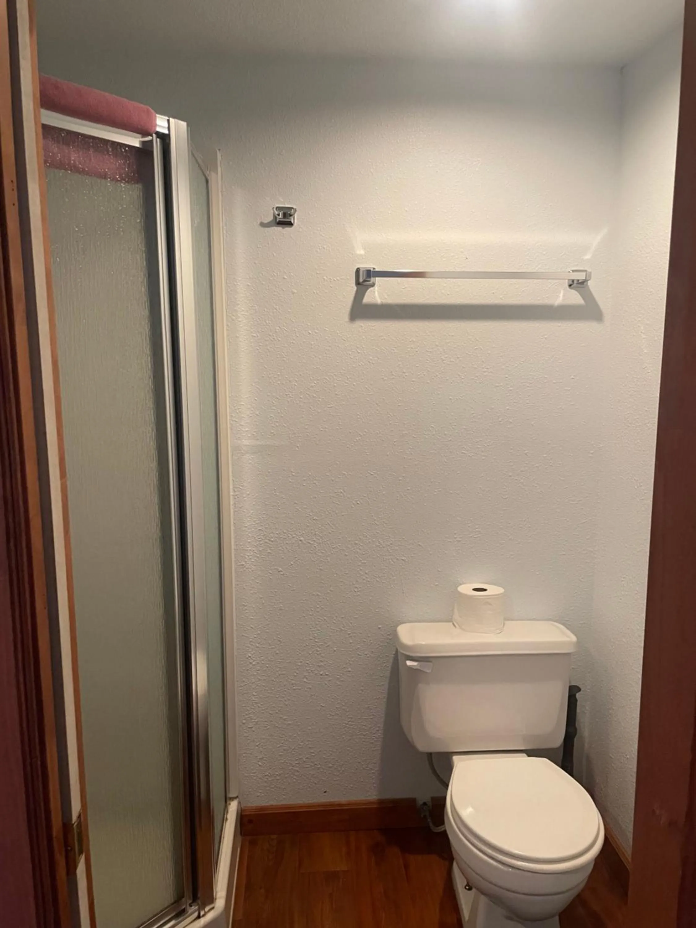 Brown Bear Saloon & Motel