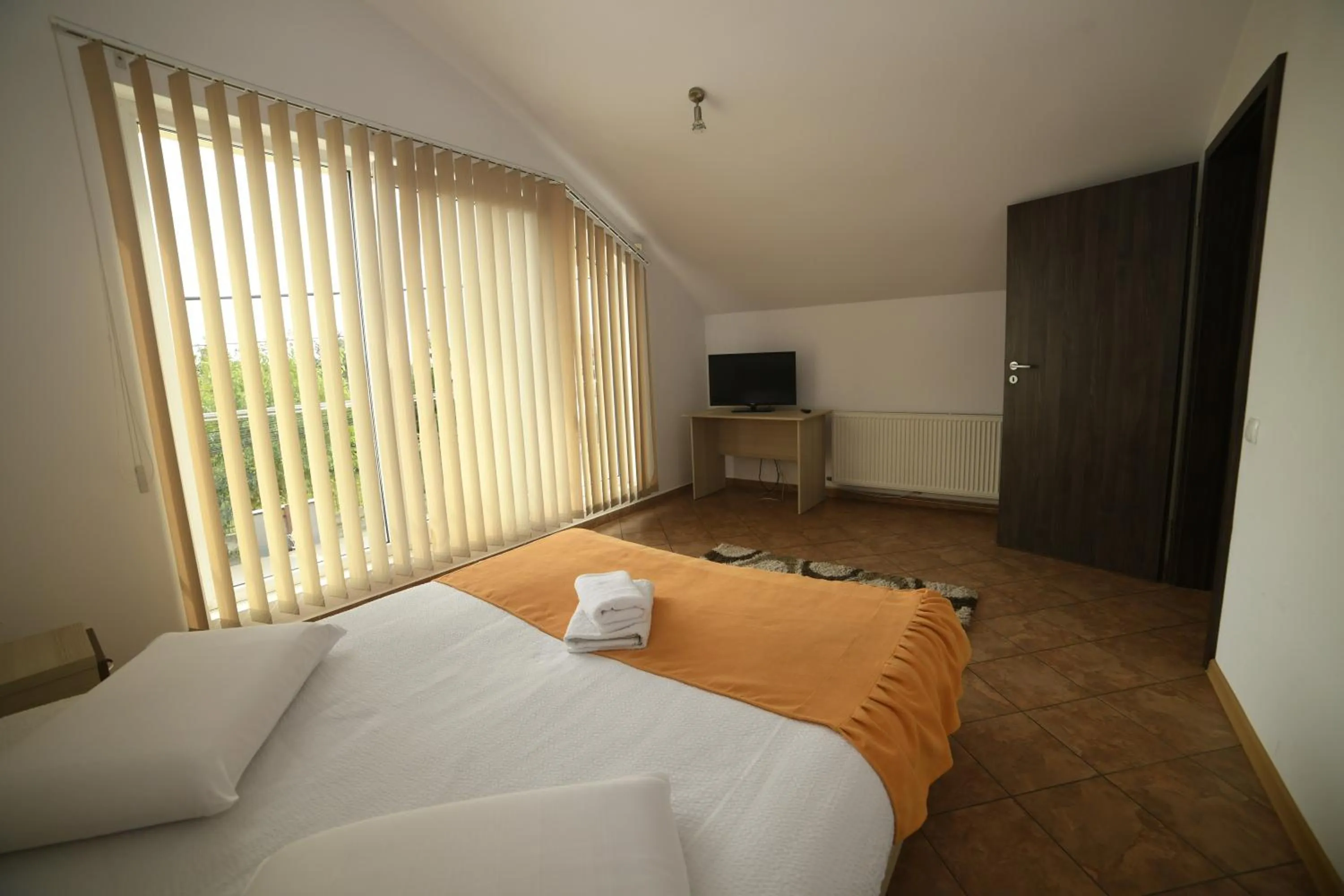 Bedroom, Bed in Pensiunea Zbor