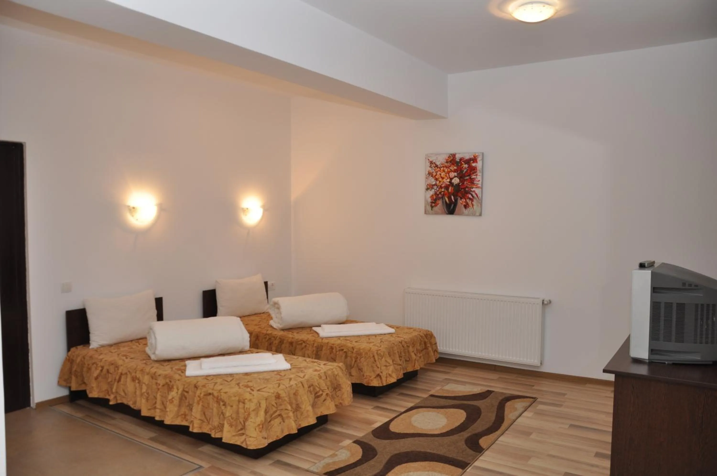 Photo of the whole room, Bed in Pensiunea Zbor