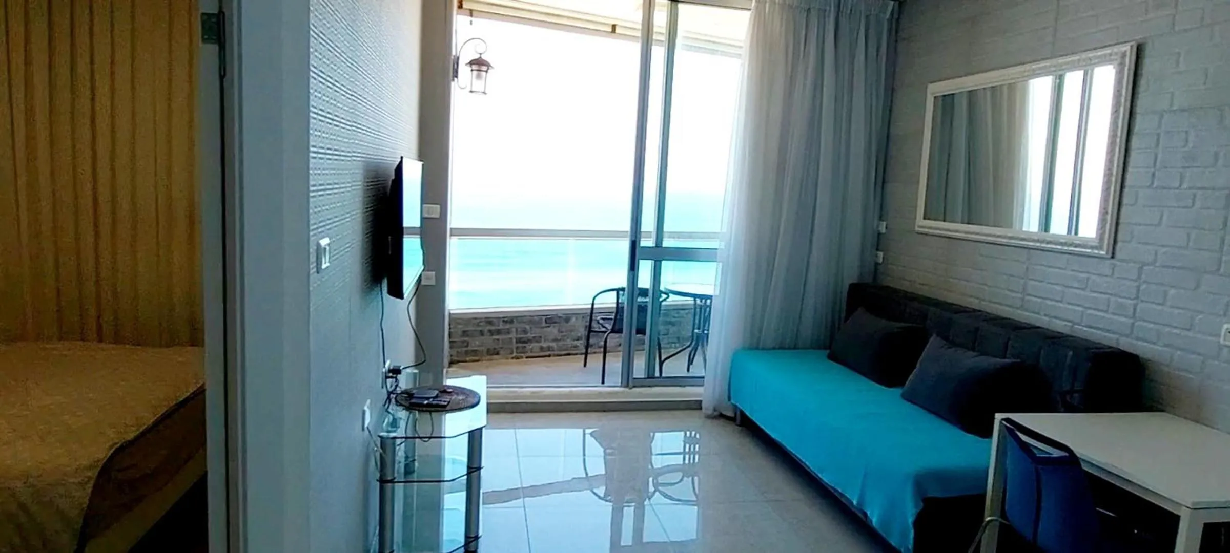 Seating area in Apart Hotel TLV/Bat Yam Beach Front 1207