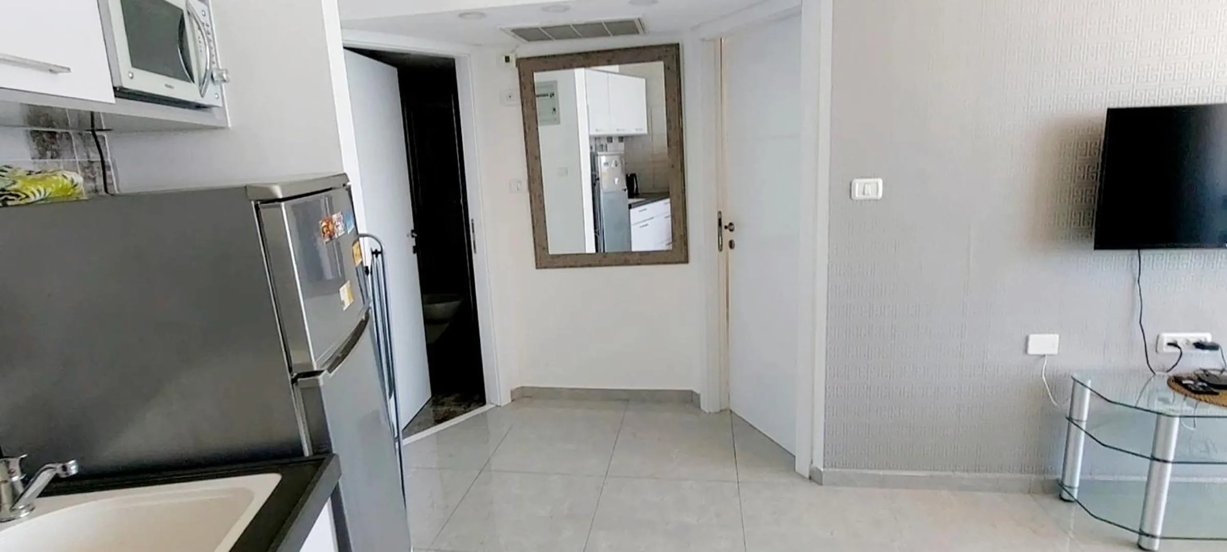 Kitchen or kitchenette in Apart Hotel TLV/Bat Yam Beach Front 1207