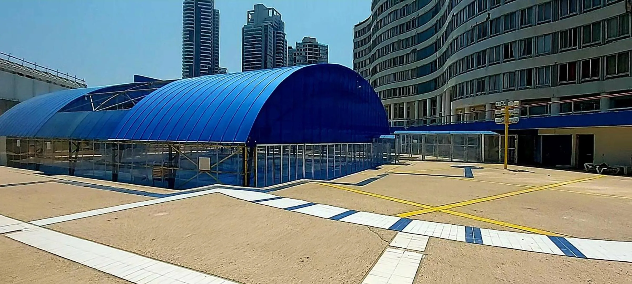 Property building in Apart Hotel TLV/Bat Yam Beach Front 1207
