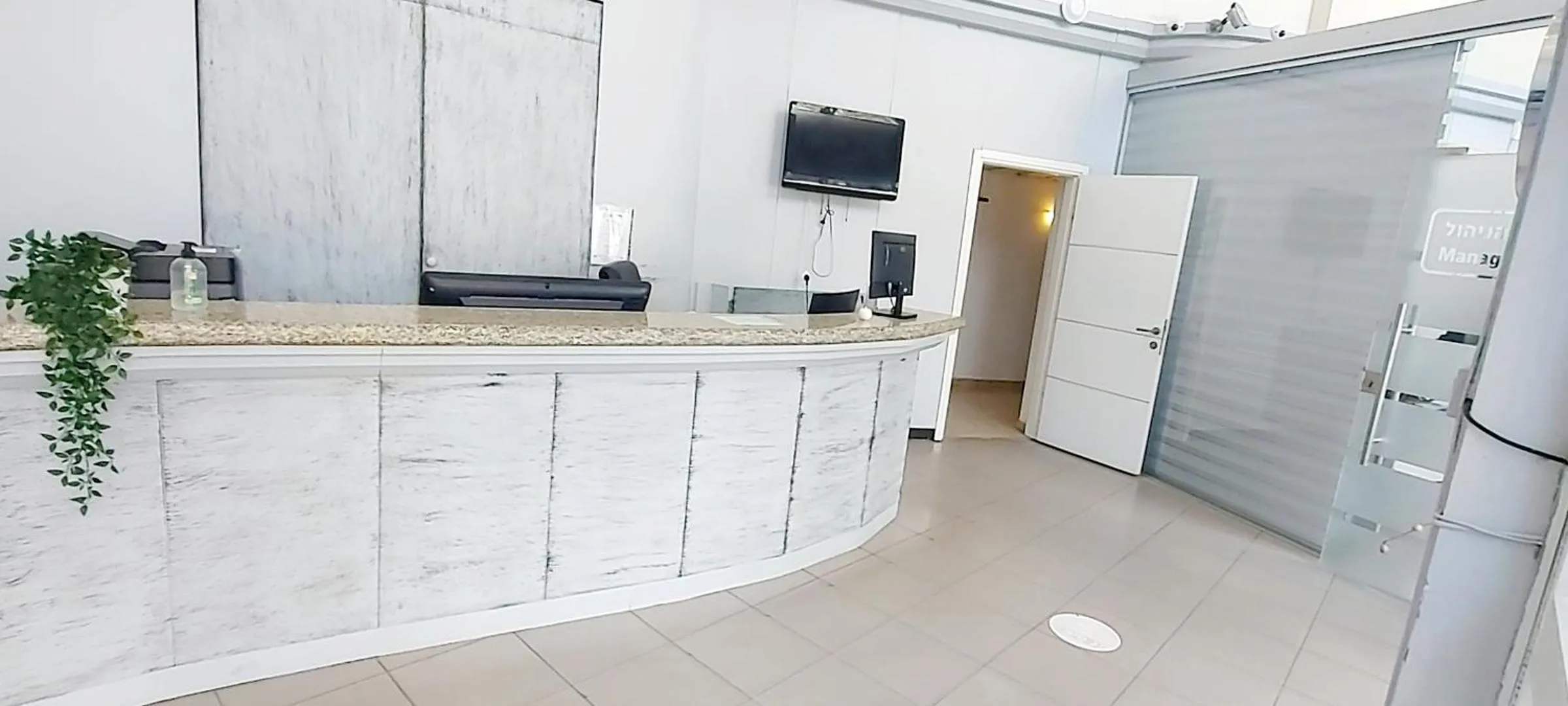 Lobby or reception in Apart Hotel TLV/Bat Yam Beach Front 1207