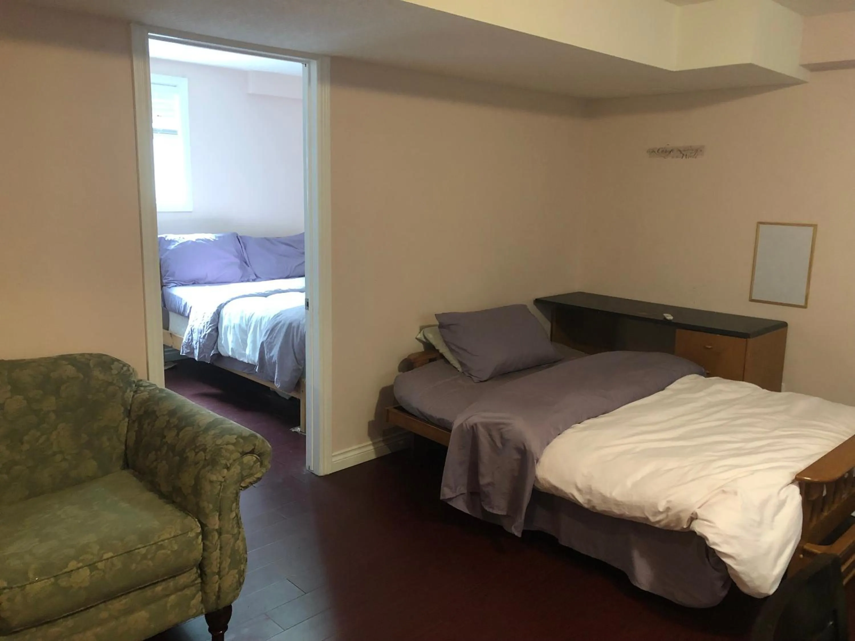 Bed in HB Guest Home 5