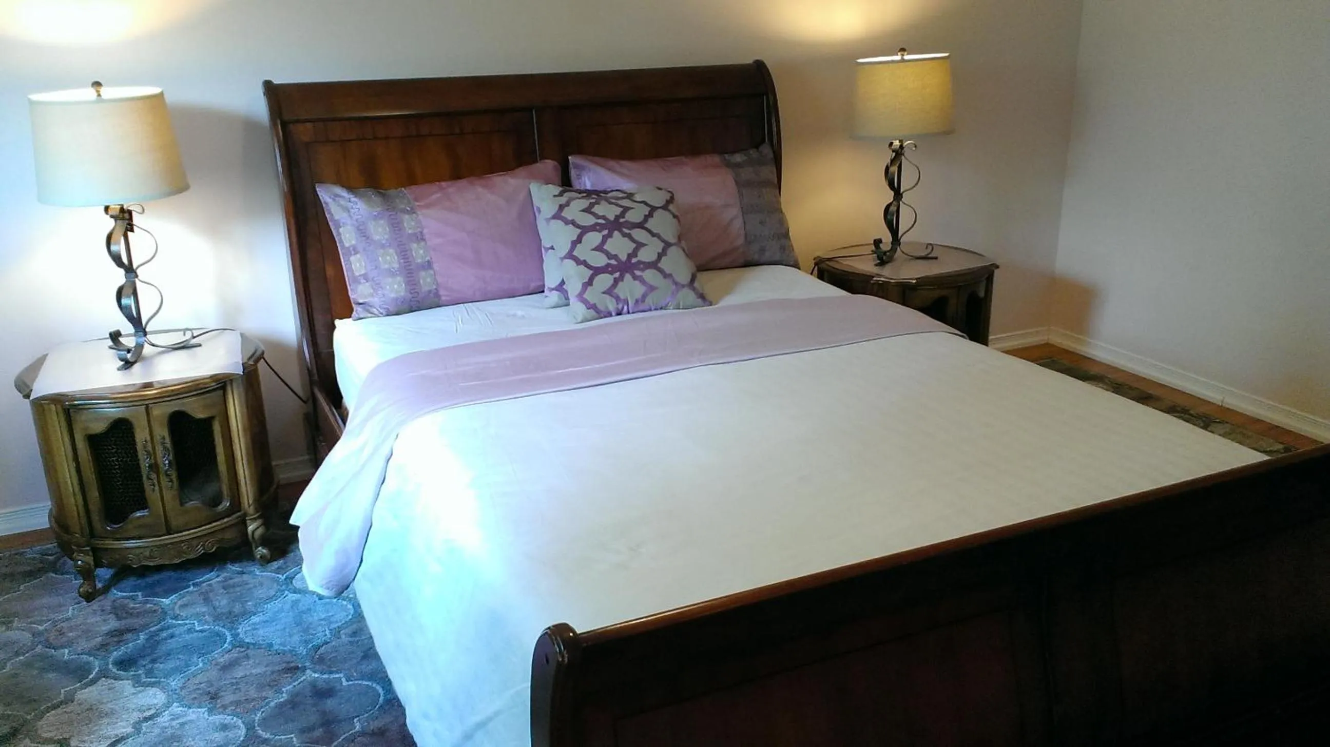 Bed in HB Guest Home 5