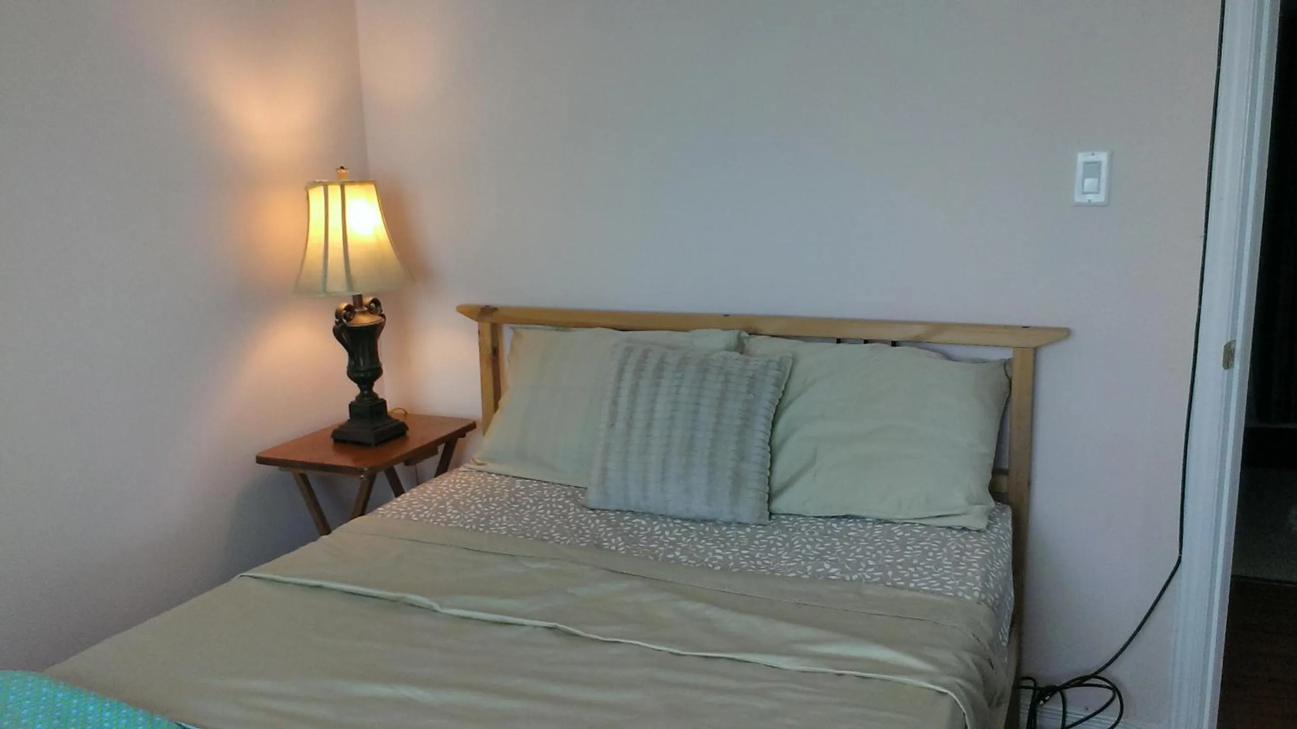 Bed in HB Guest Home 5