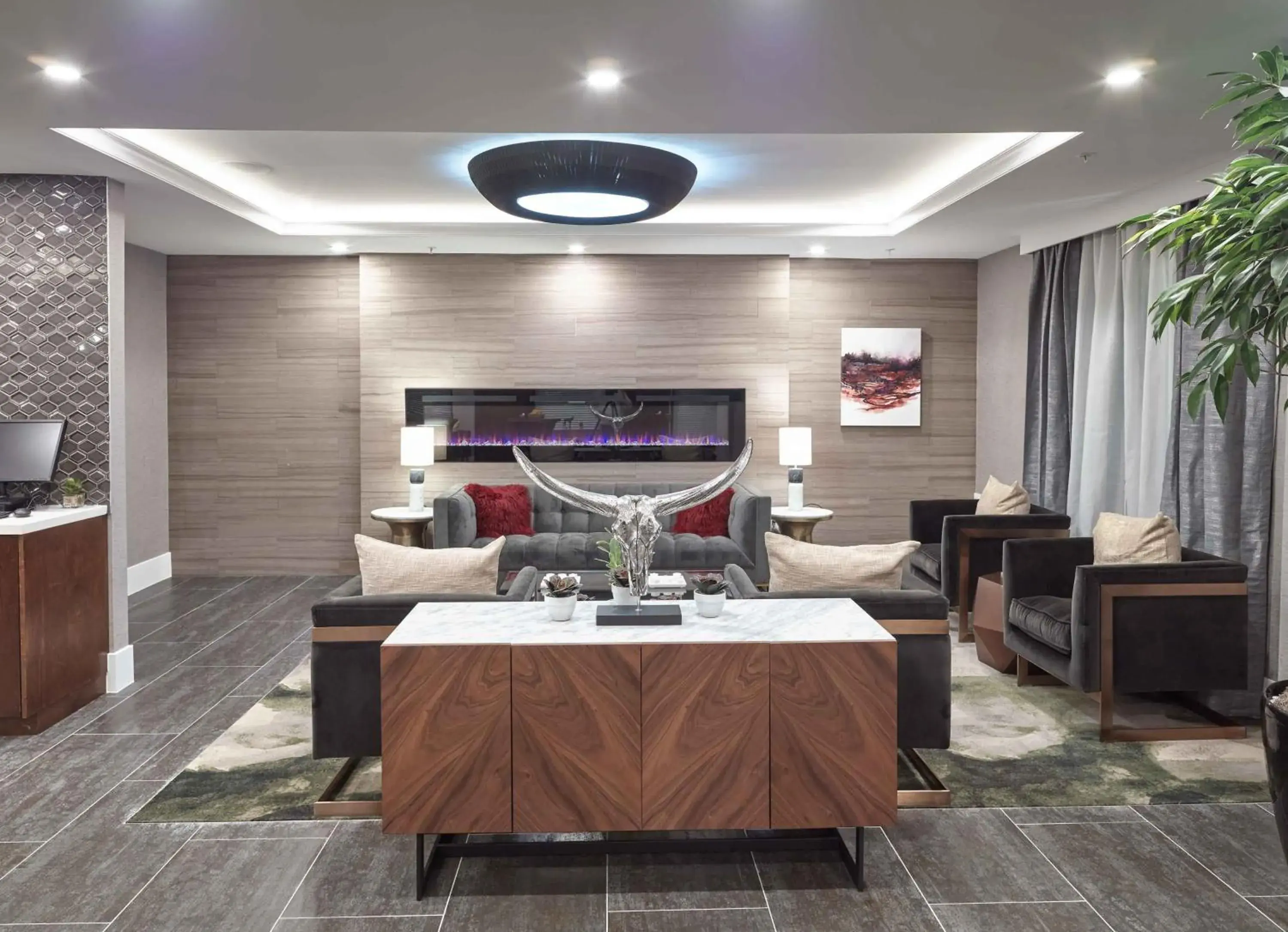 Lobby or reception in Sandman Signature Plano-Frisco Hotel Lobby or reception in Sandman Signature Plano-Frisco Hotel