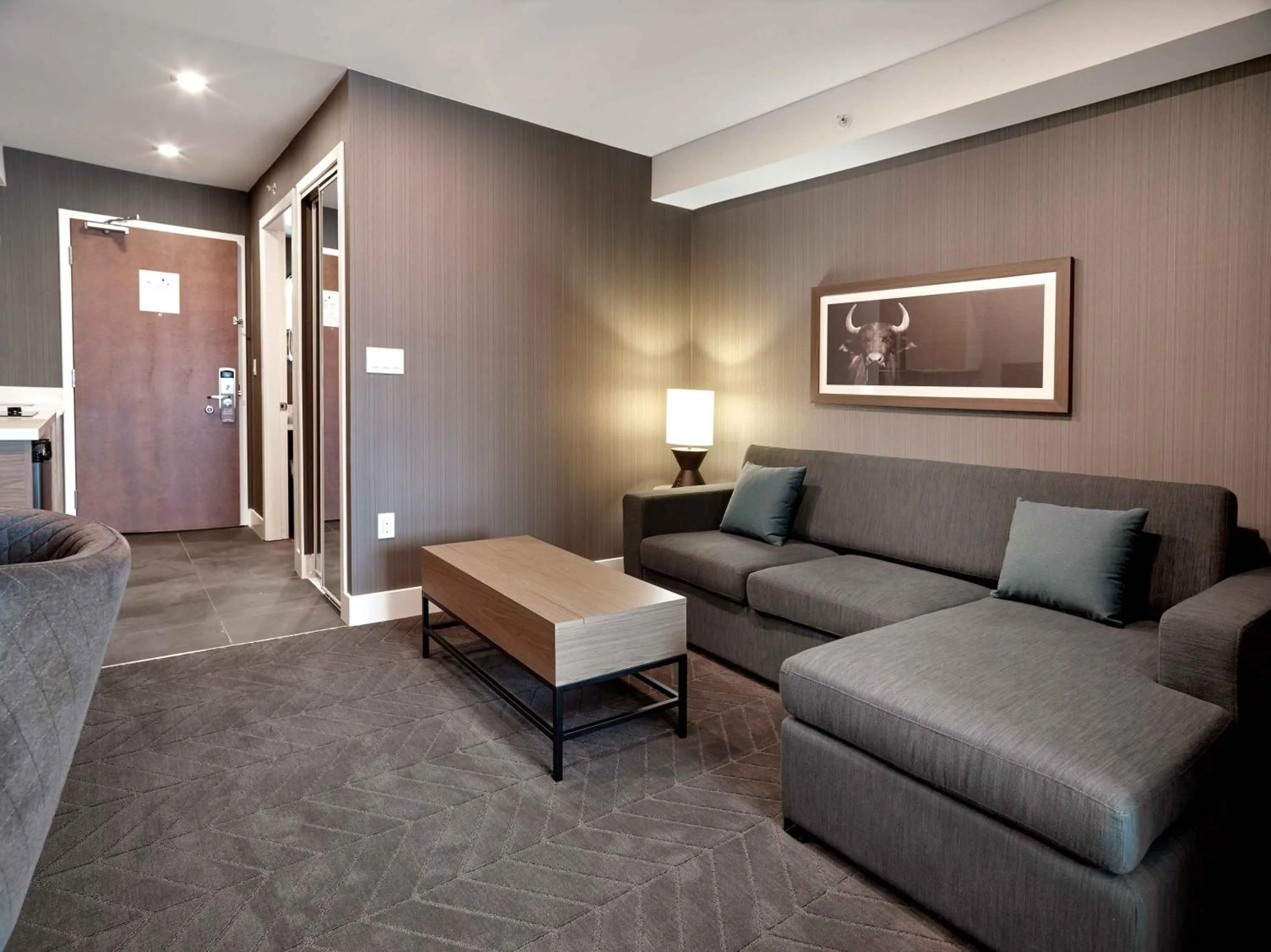 Photo of the whole room in Sandman Signature Plano-Frisco Hotel