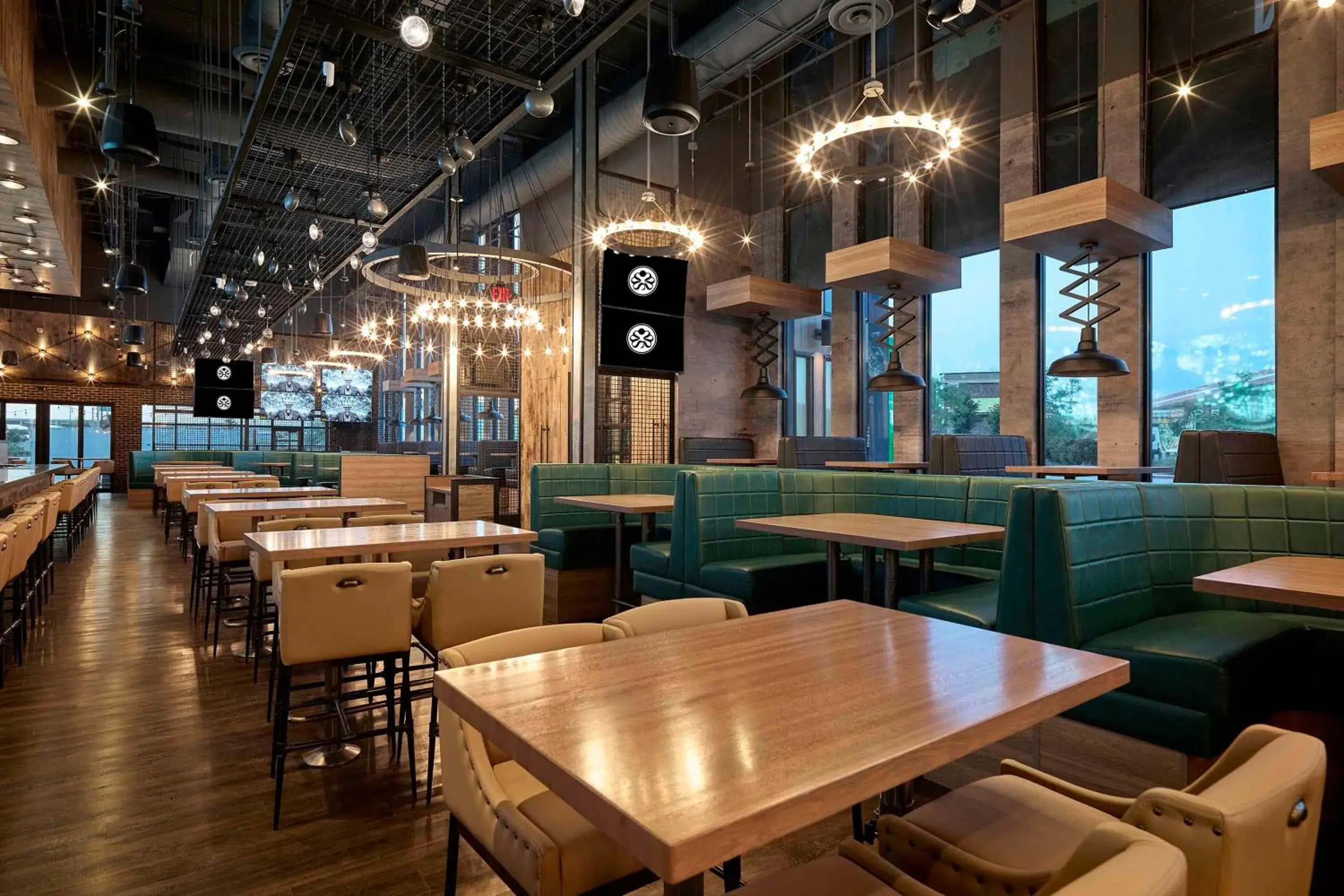 Restaurant/places to eat in Sandman Signature Plano-Frisco Hotel Restaurant/places to eat in Sandman Signature Plano-Frisco Hotel