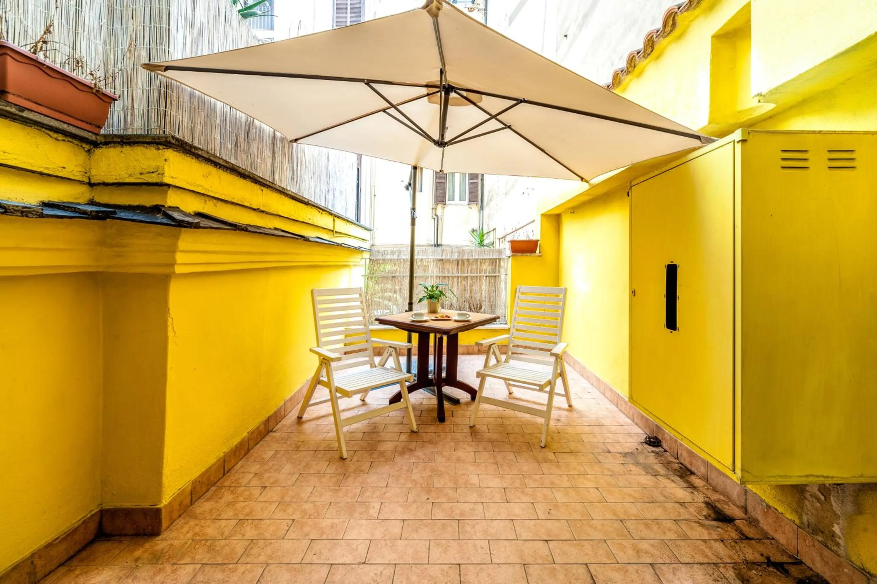 Balcony/Terrace in SmooRoomS Roma Ostiense