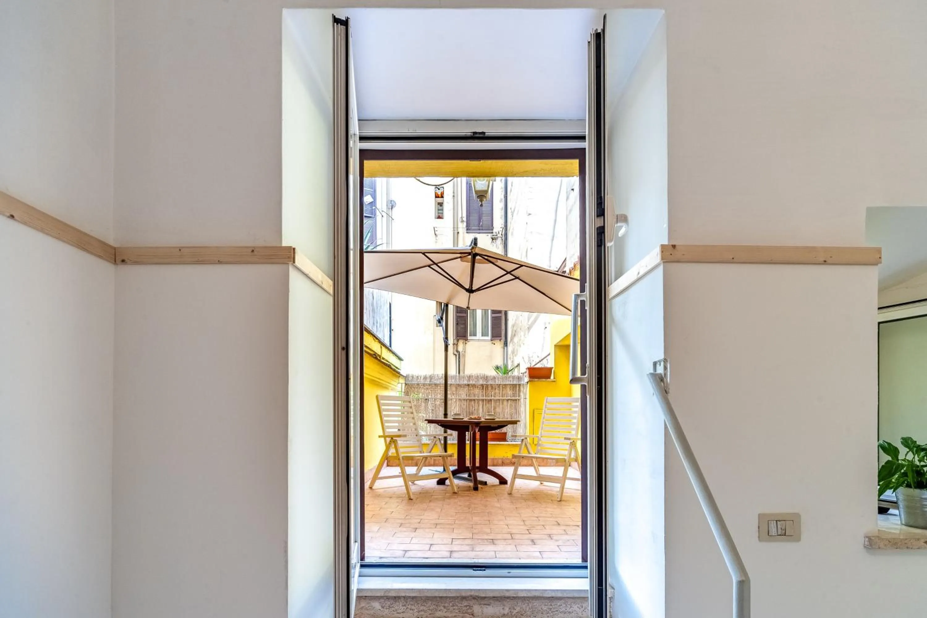 Balcony/Terrace in SmooRoomS Roma Ostiense