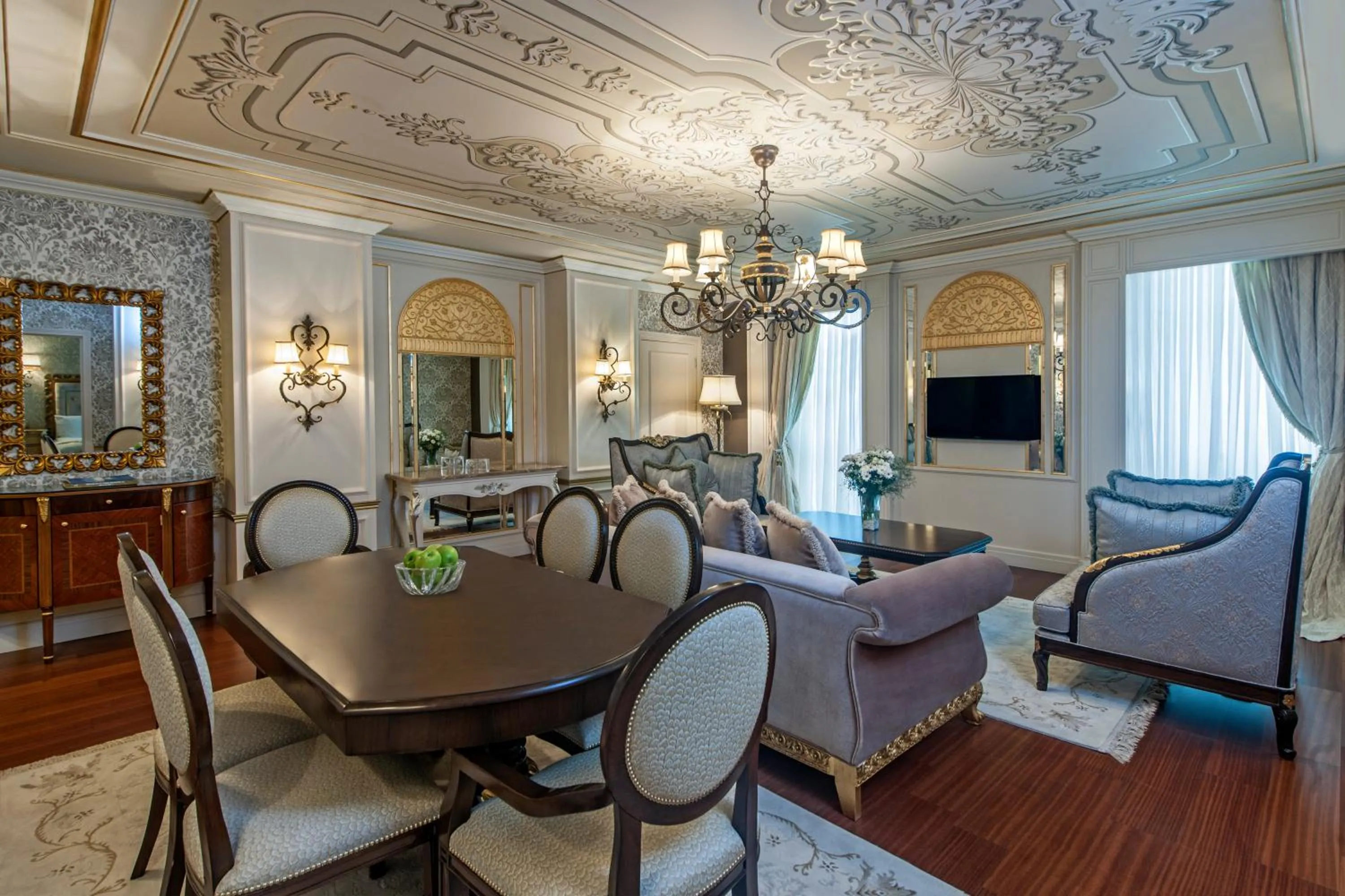 Communal lounge/ TV room in Elite World Van