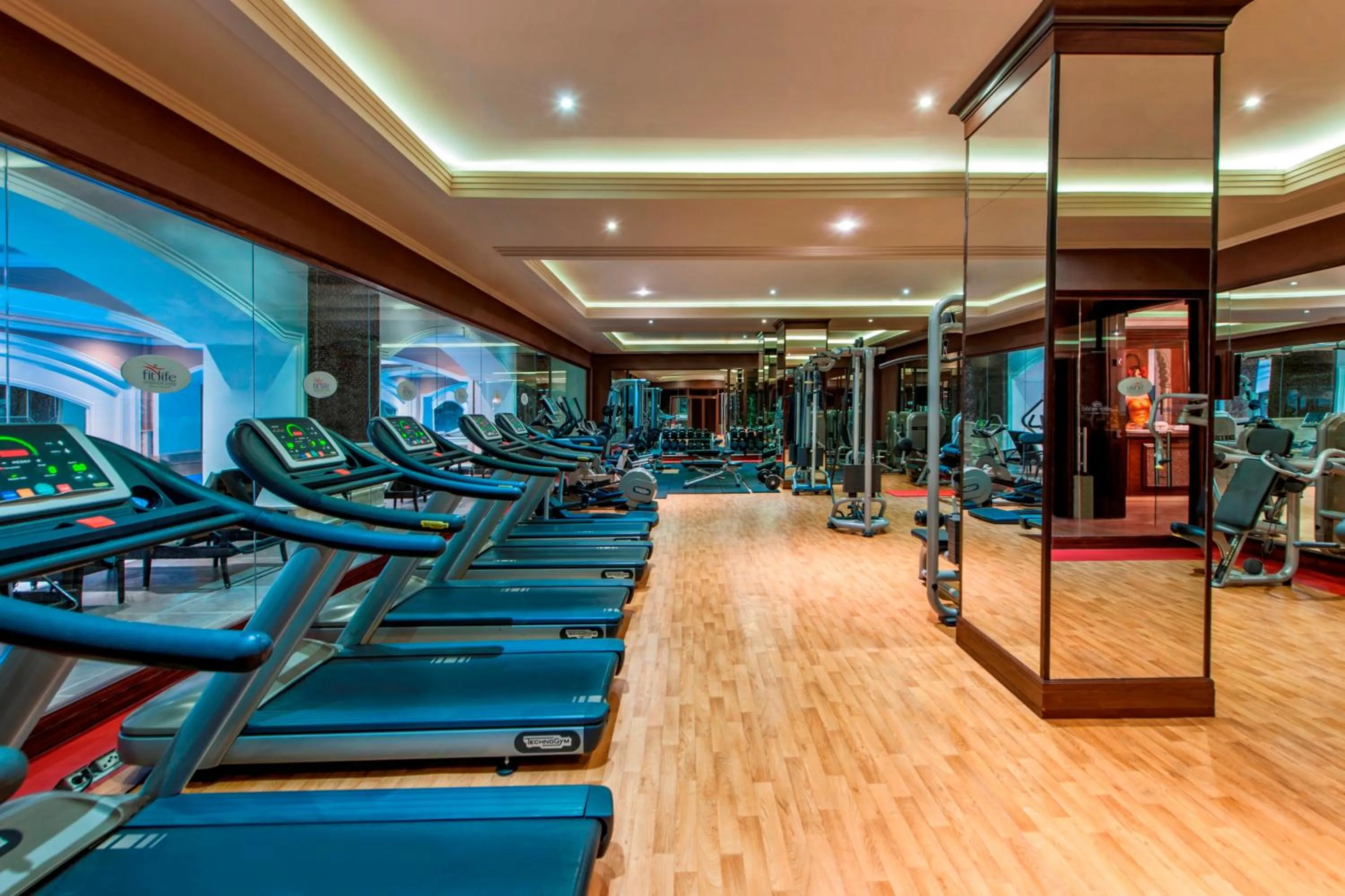 Fitness centre/facilities in Elite World Van