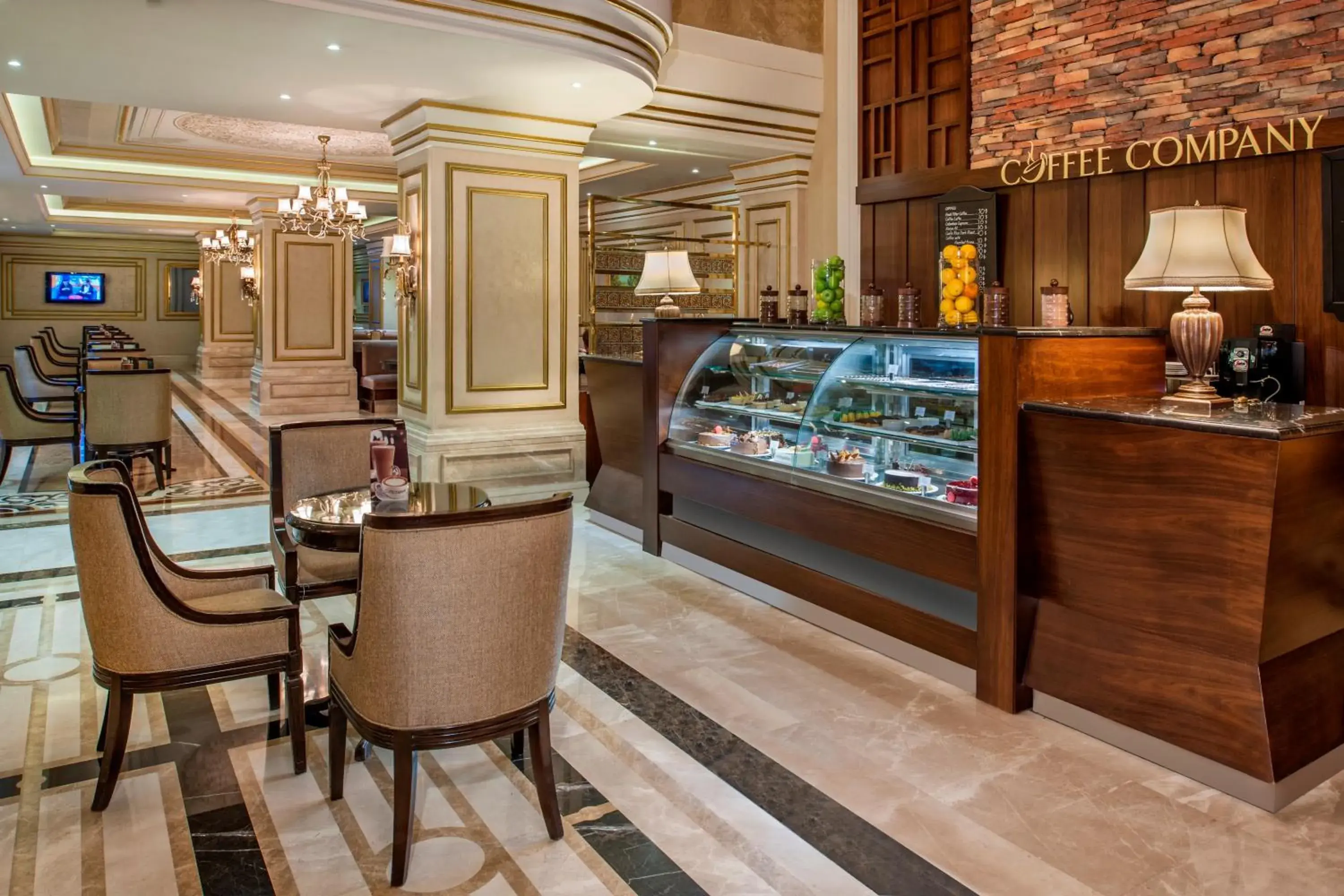 Lounge or bar in Elite World Van Lounge or bar in Elite World Van