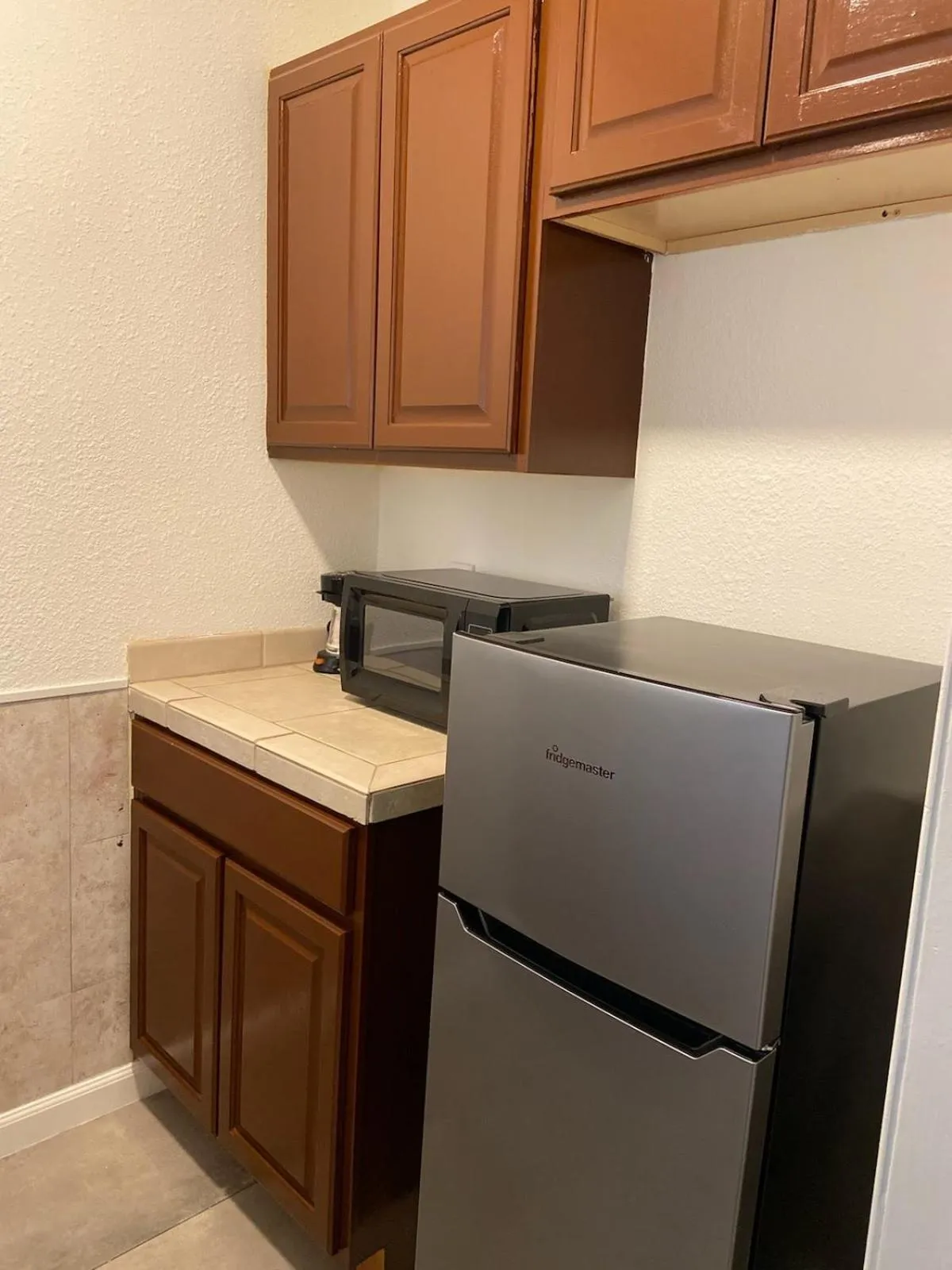 Kitchen or kitchenette in Europa Inn & Suites