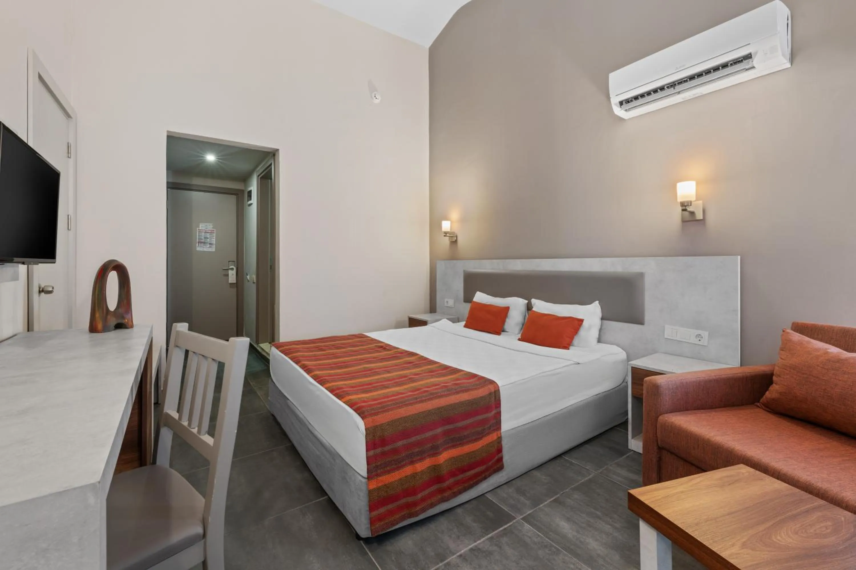 Bed in Club Hotel Rama