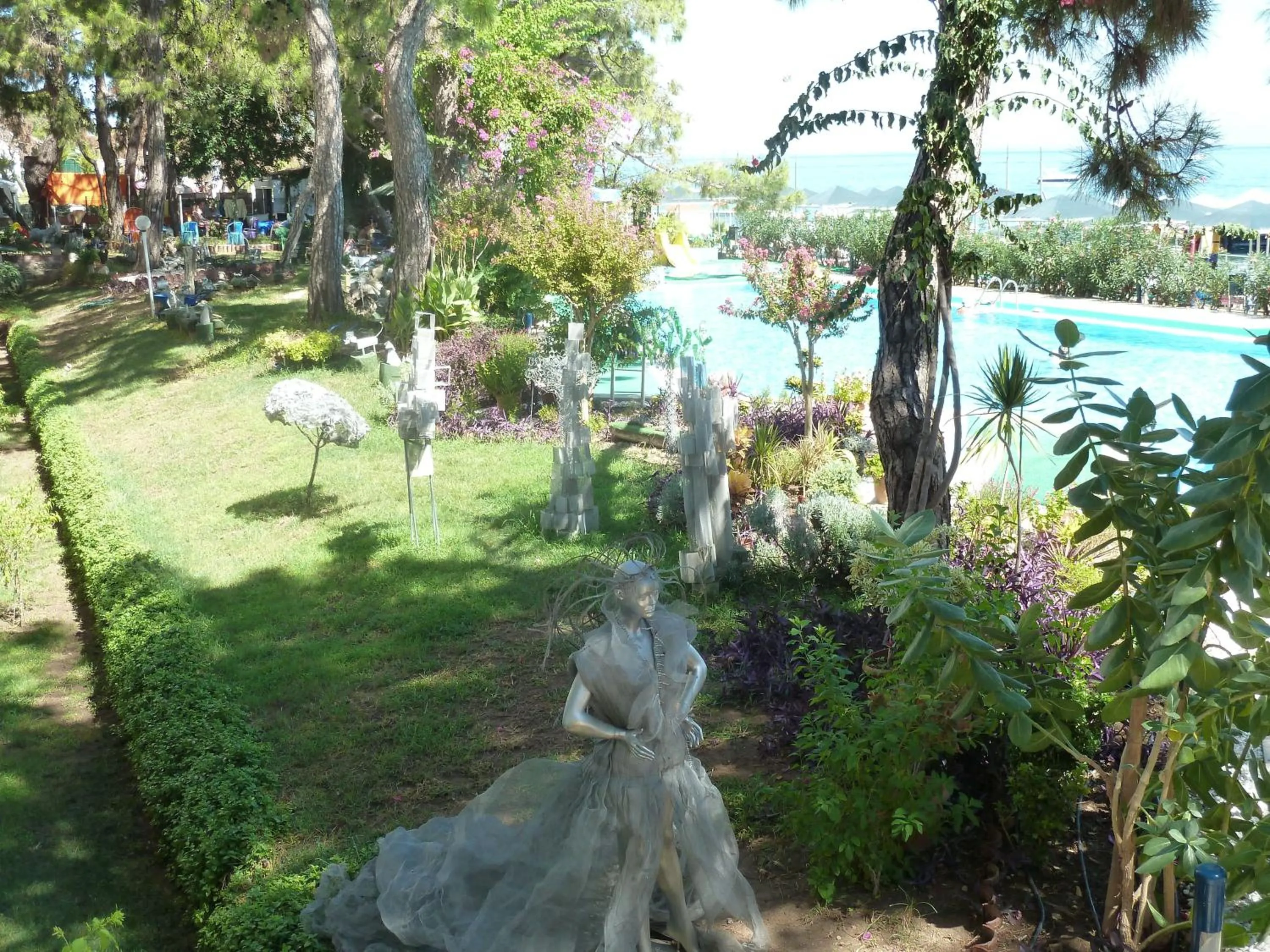 Garden in Club Hotel Rama