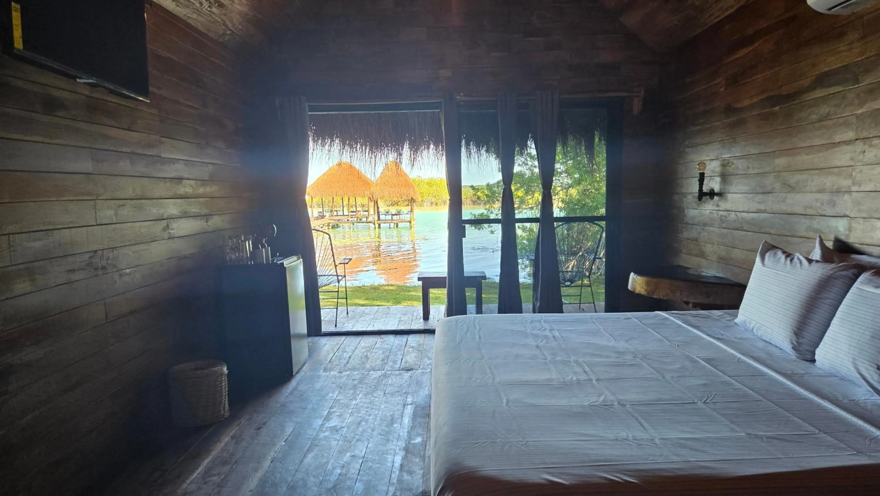Bed in Hotel Isabella Bacalar Lake Front