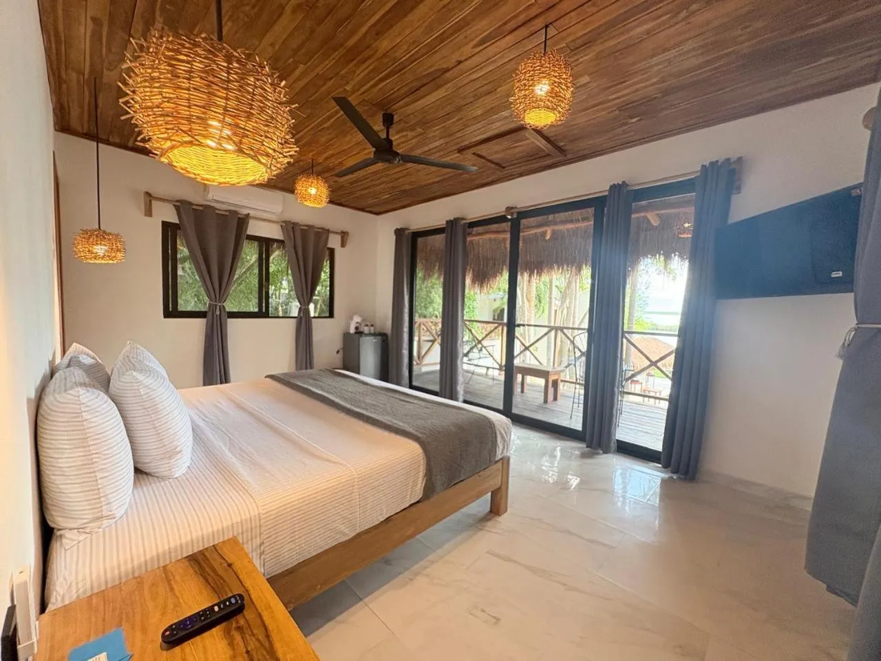 Bed in Hotel Isabella Bacalar Lake Front