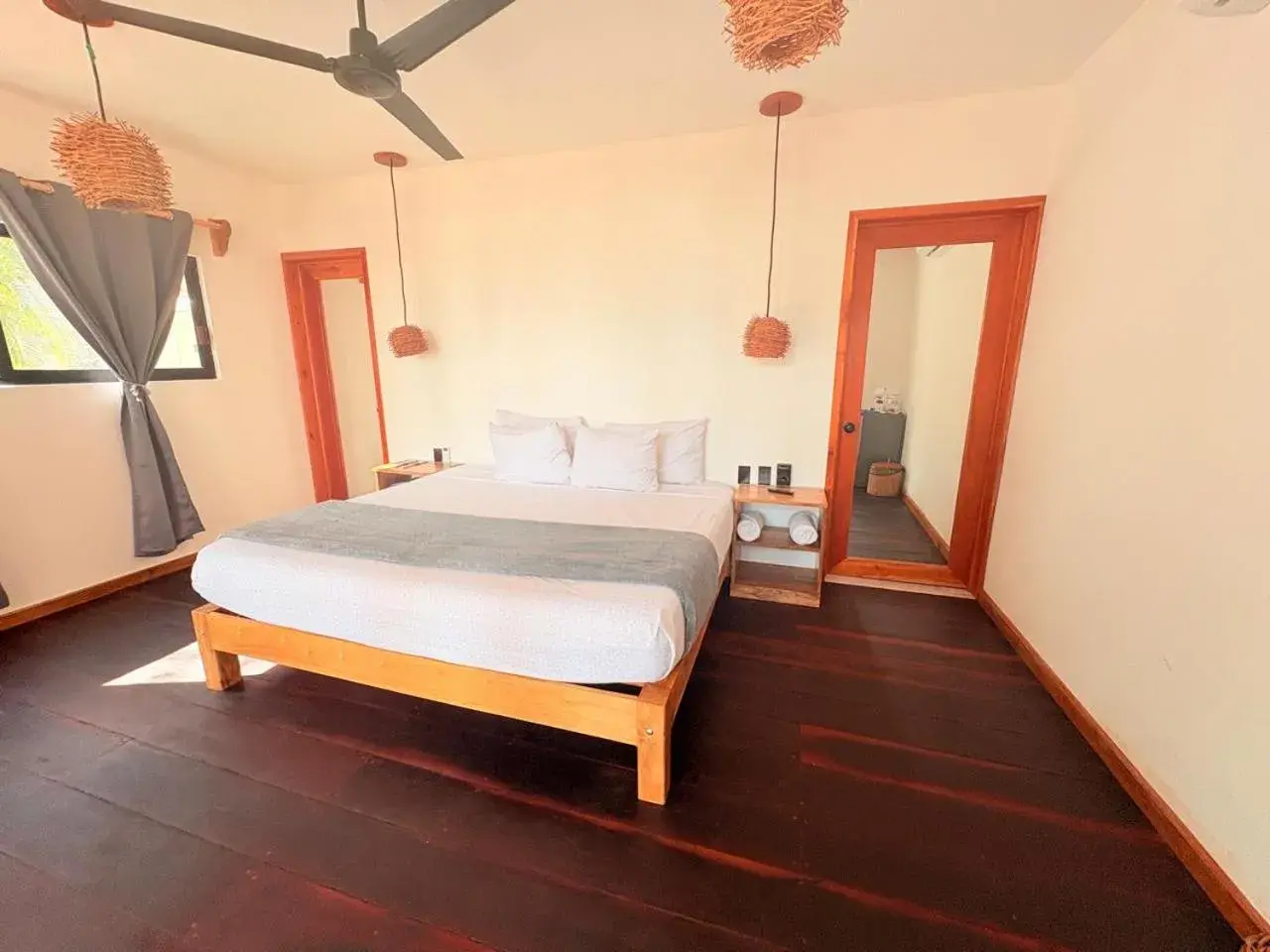 Deluxe Bungalow with Sea View in Hotel Isabella Bacalar Lake Front Deluxe Bungalow with Sea View in Hotel Isabella Bacalar Lake Front
