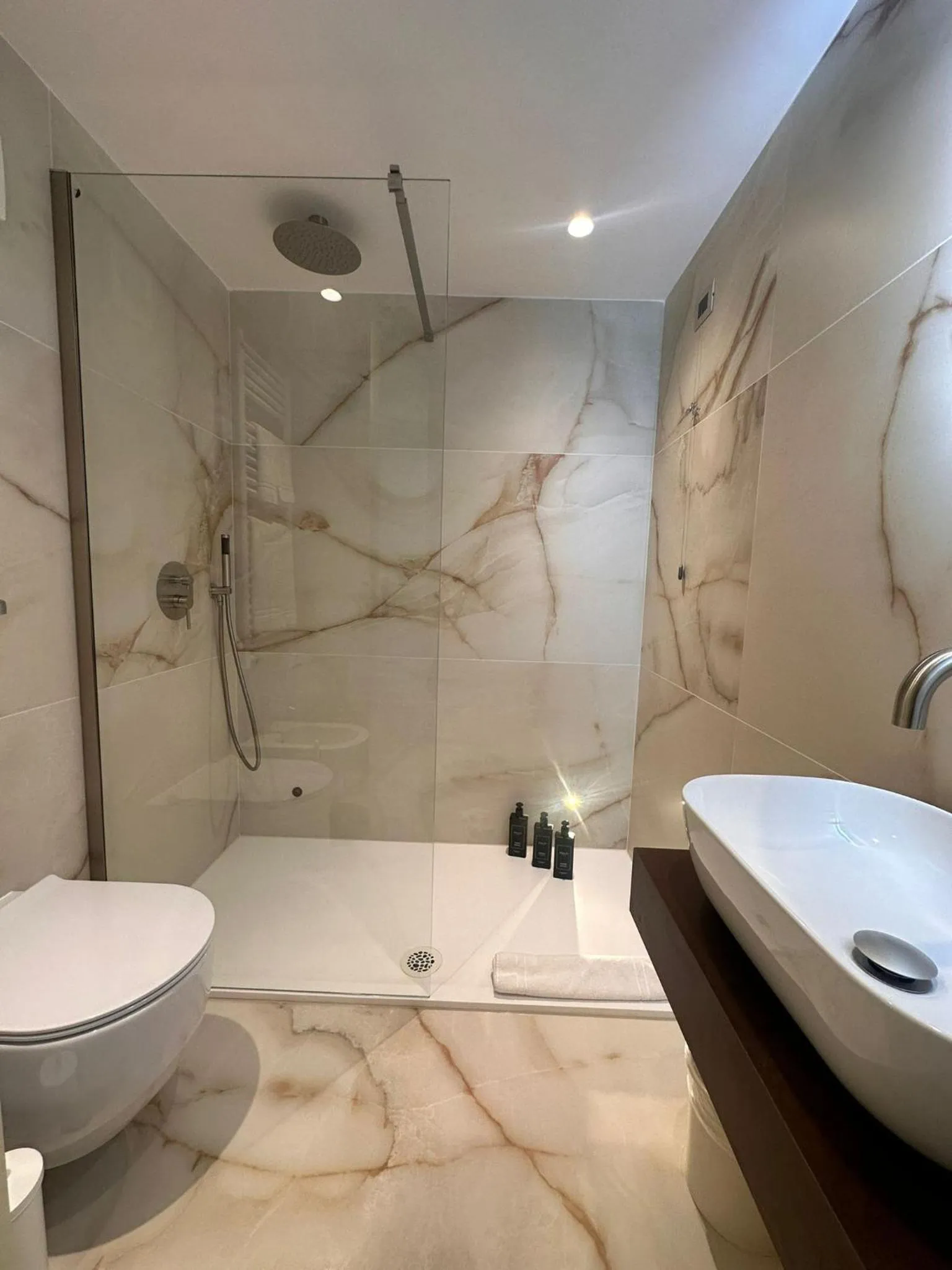 Bathroom in Hotel Europa