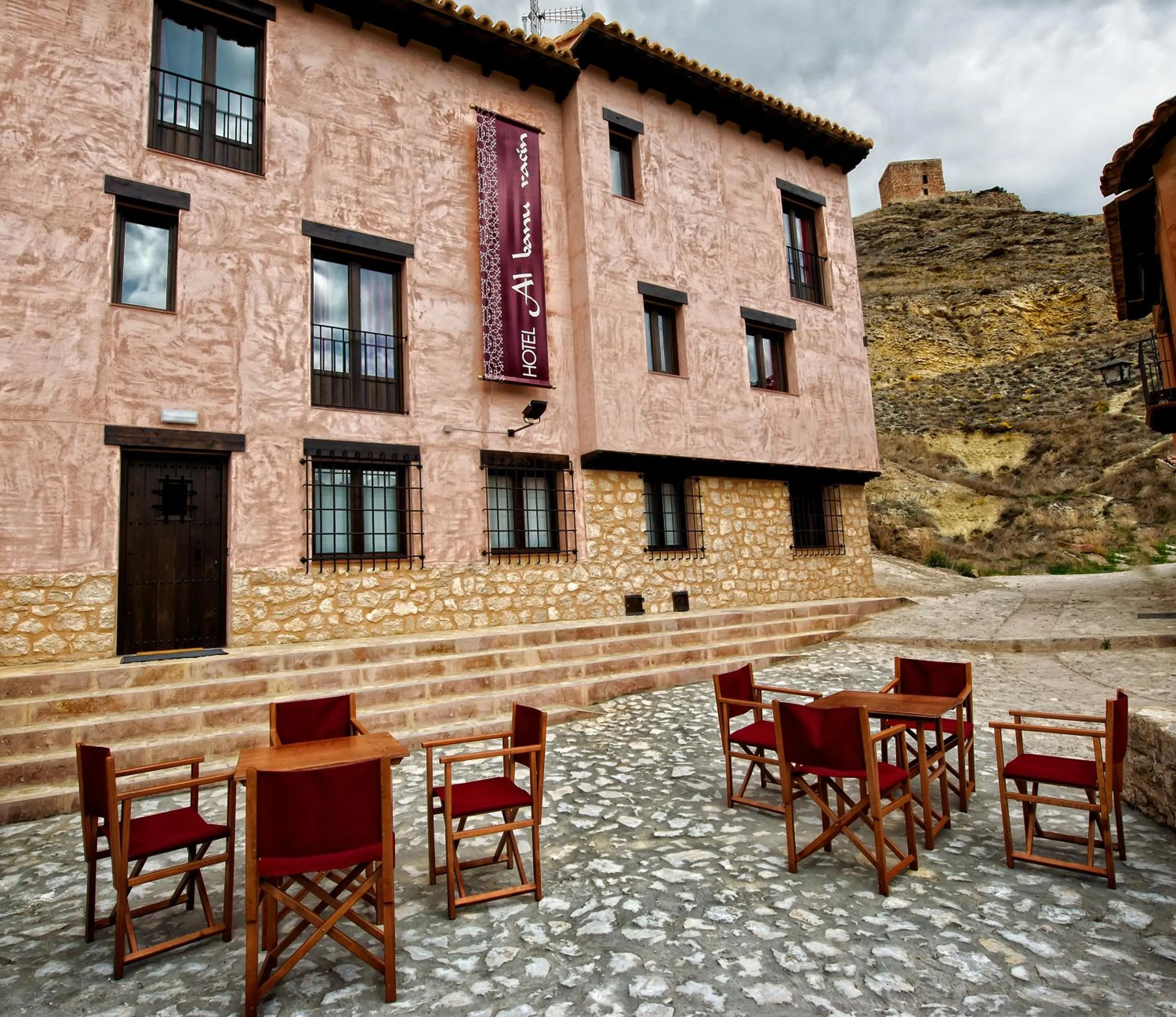 OTTIUM Albanuracín