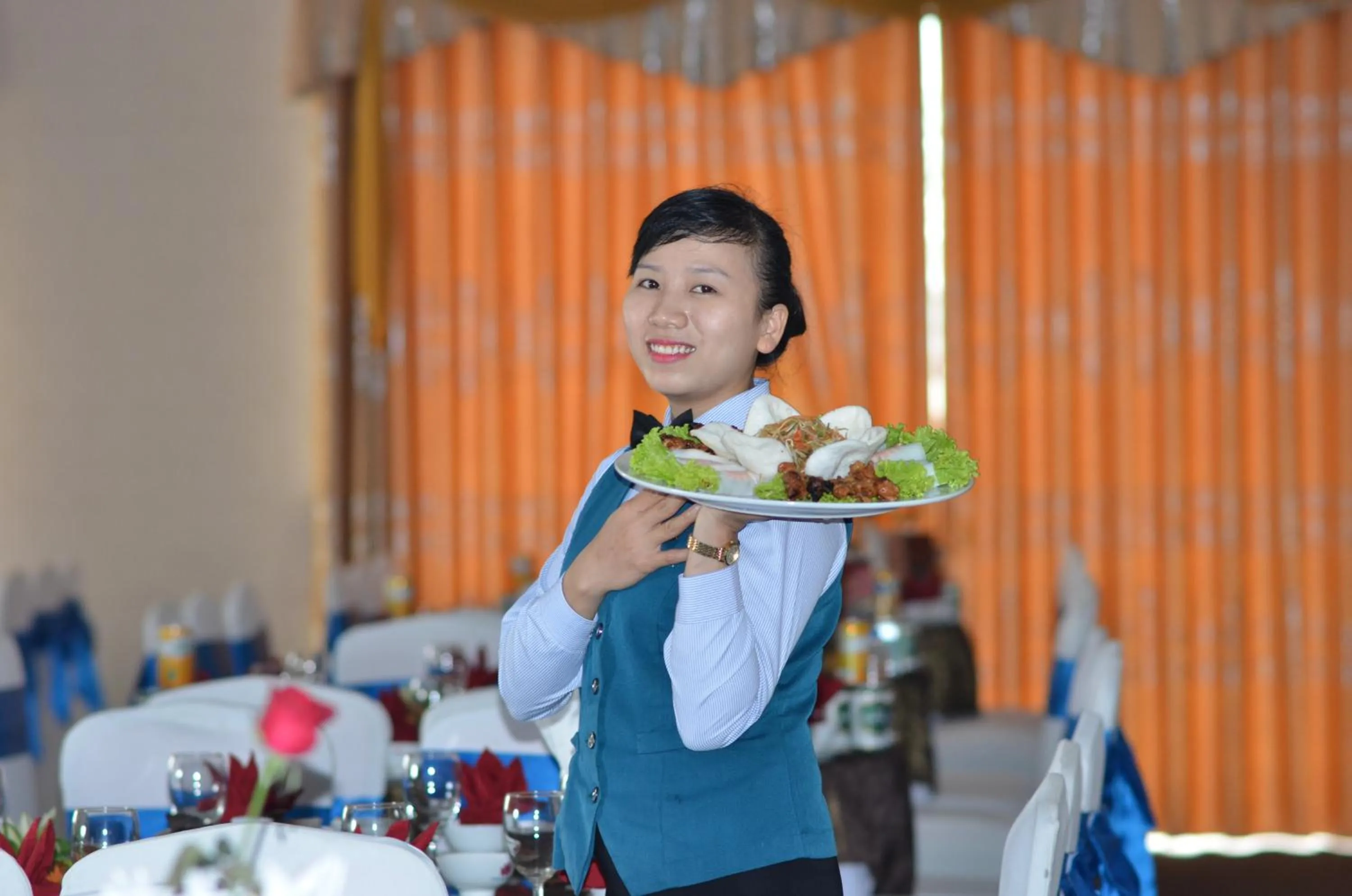 Staff in Sai Gon Kim Lien Hotel Vinh City