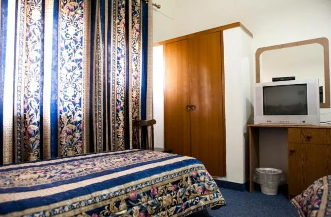 Bed in Victoria Hotel