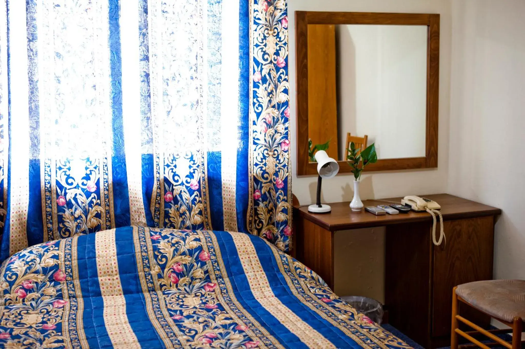 Bed in Victoria Hotel Bed in Victoria Hotel