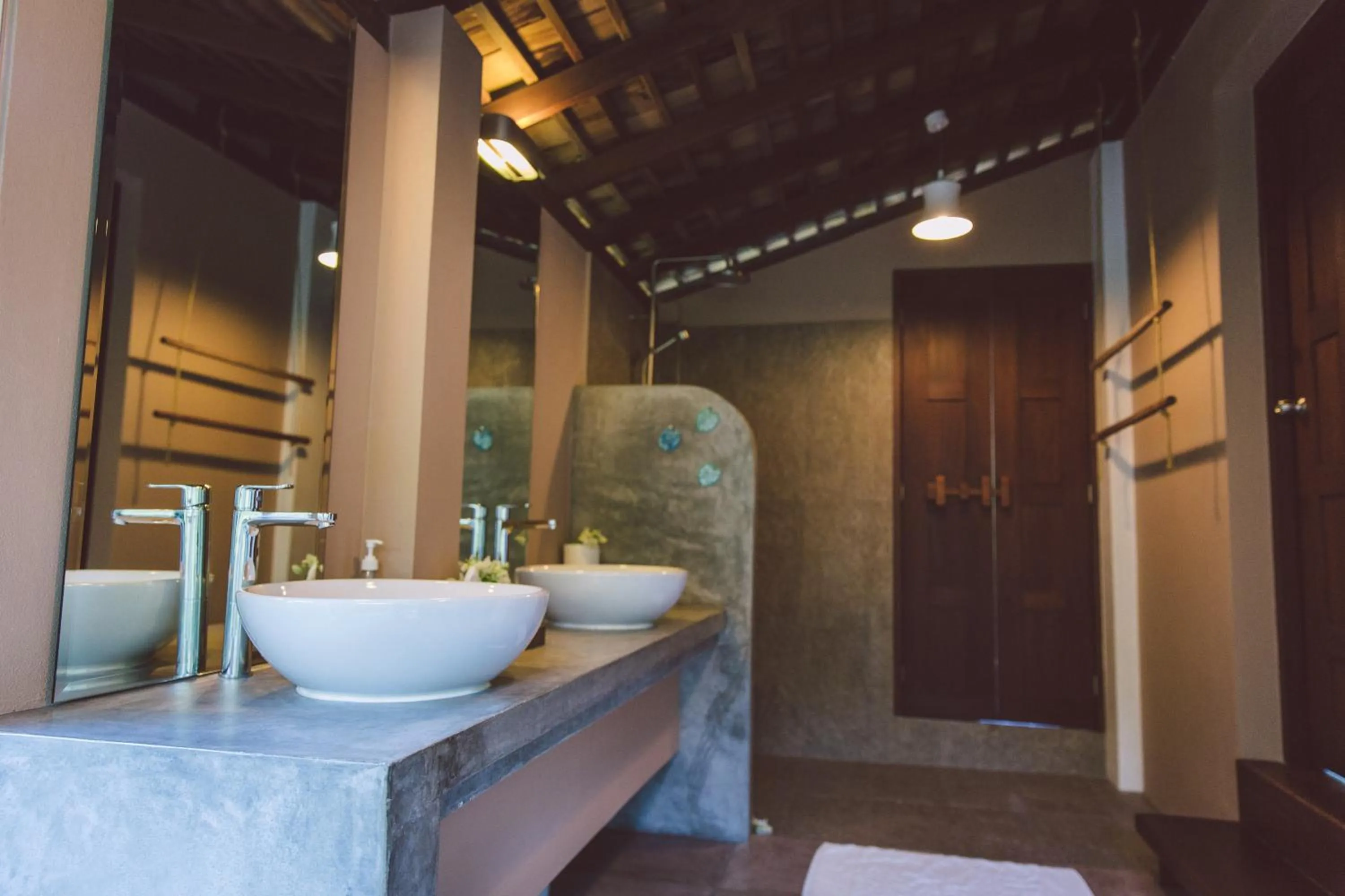 Shower in Koyao Bay Pavilions - Beach Resort and Pool Villas