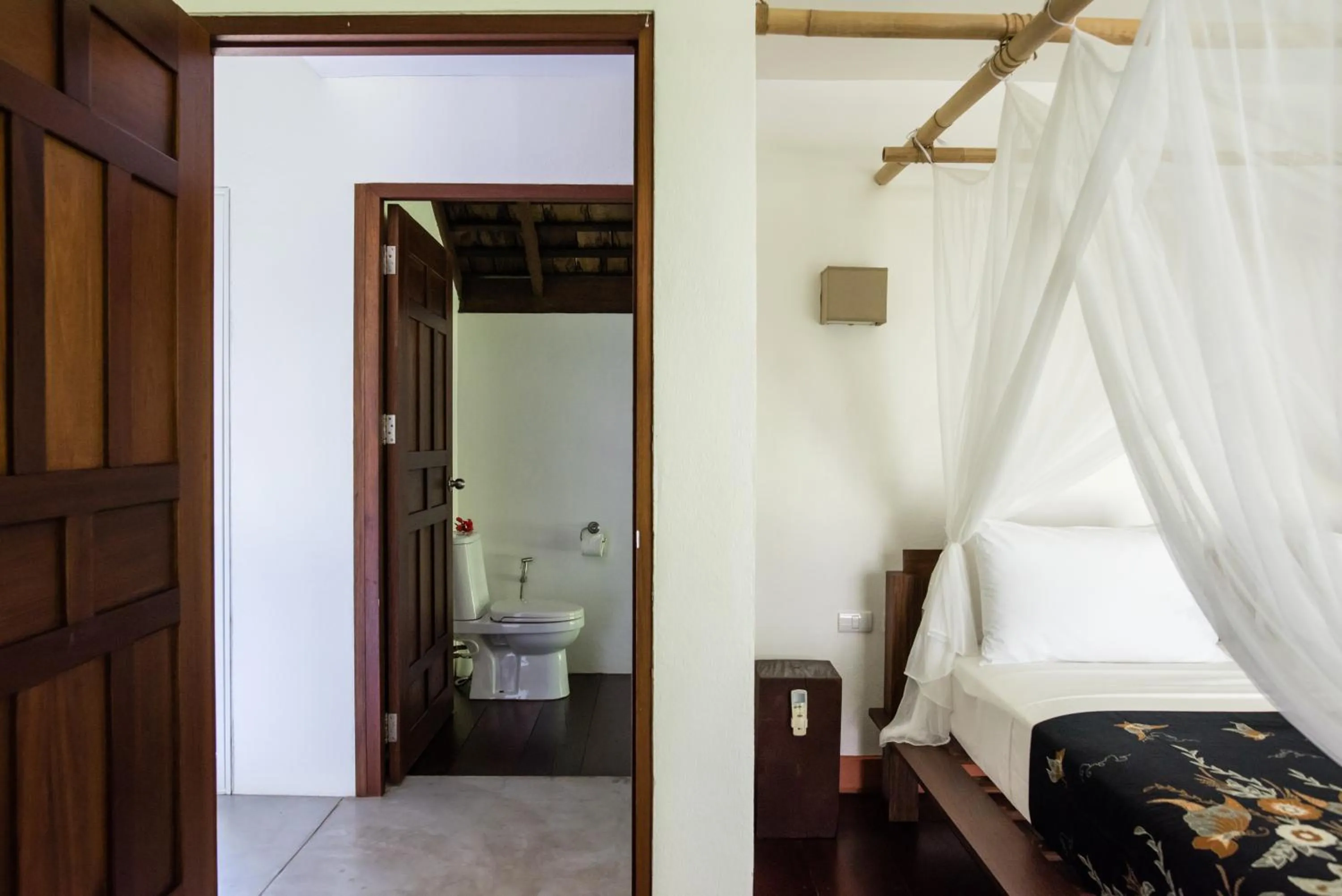 Bathroom, Bed in Koyao Bay Pavilions - Beach Resort and Pool Villas