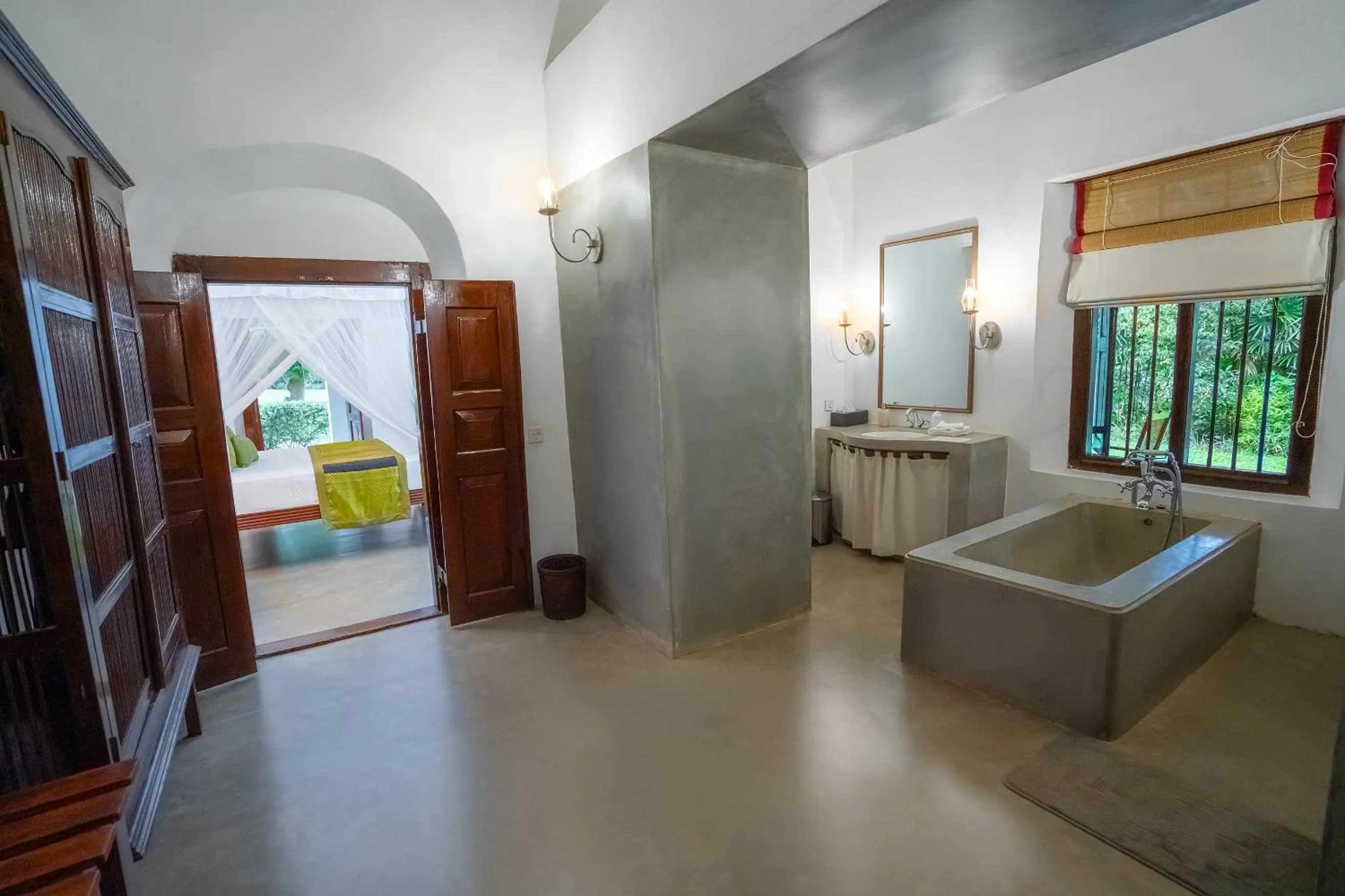 Bathroom in Adigars Manor