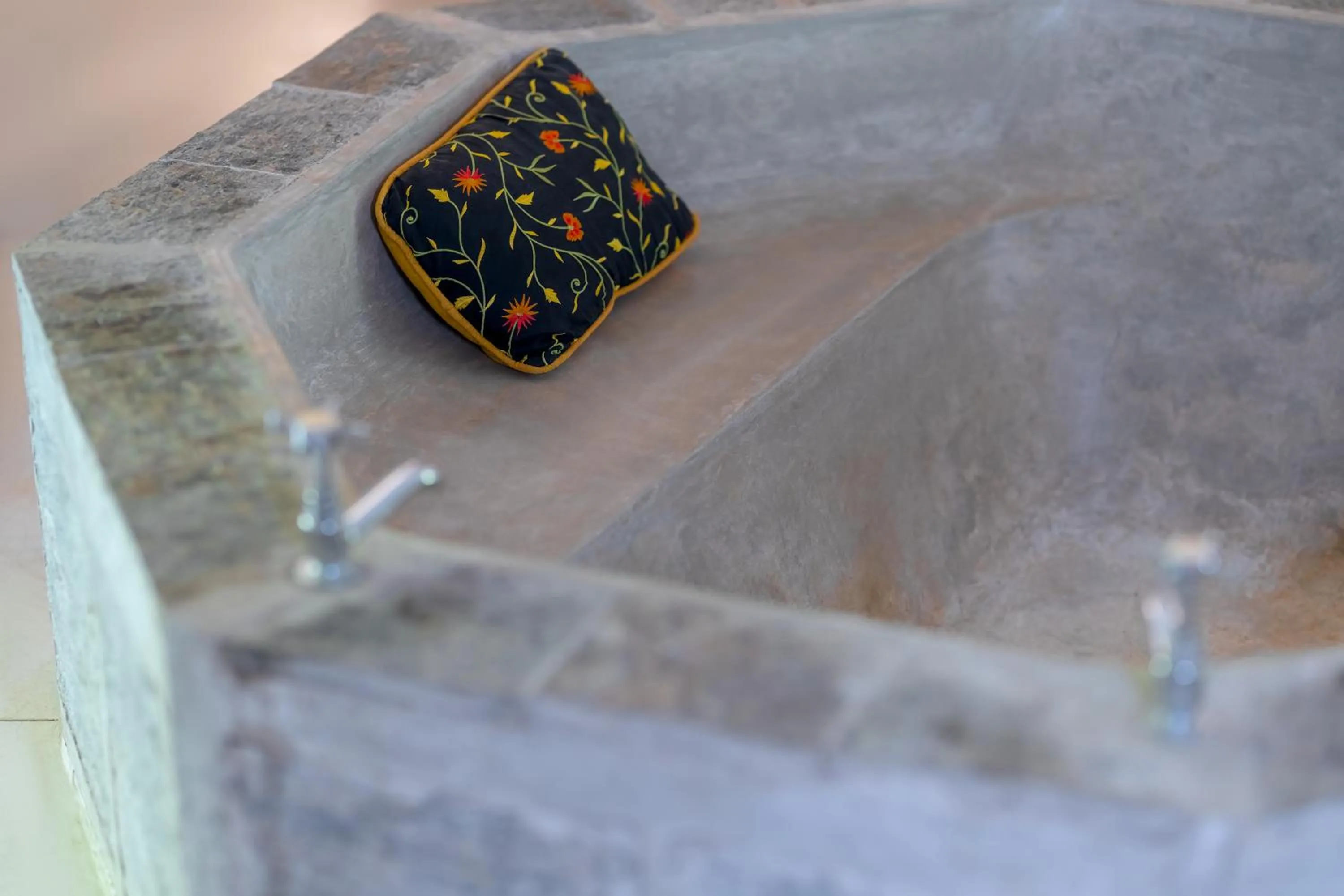 Bath in Adigars Manor