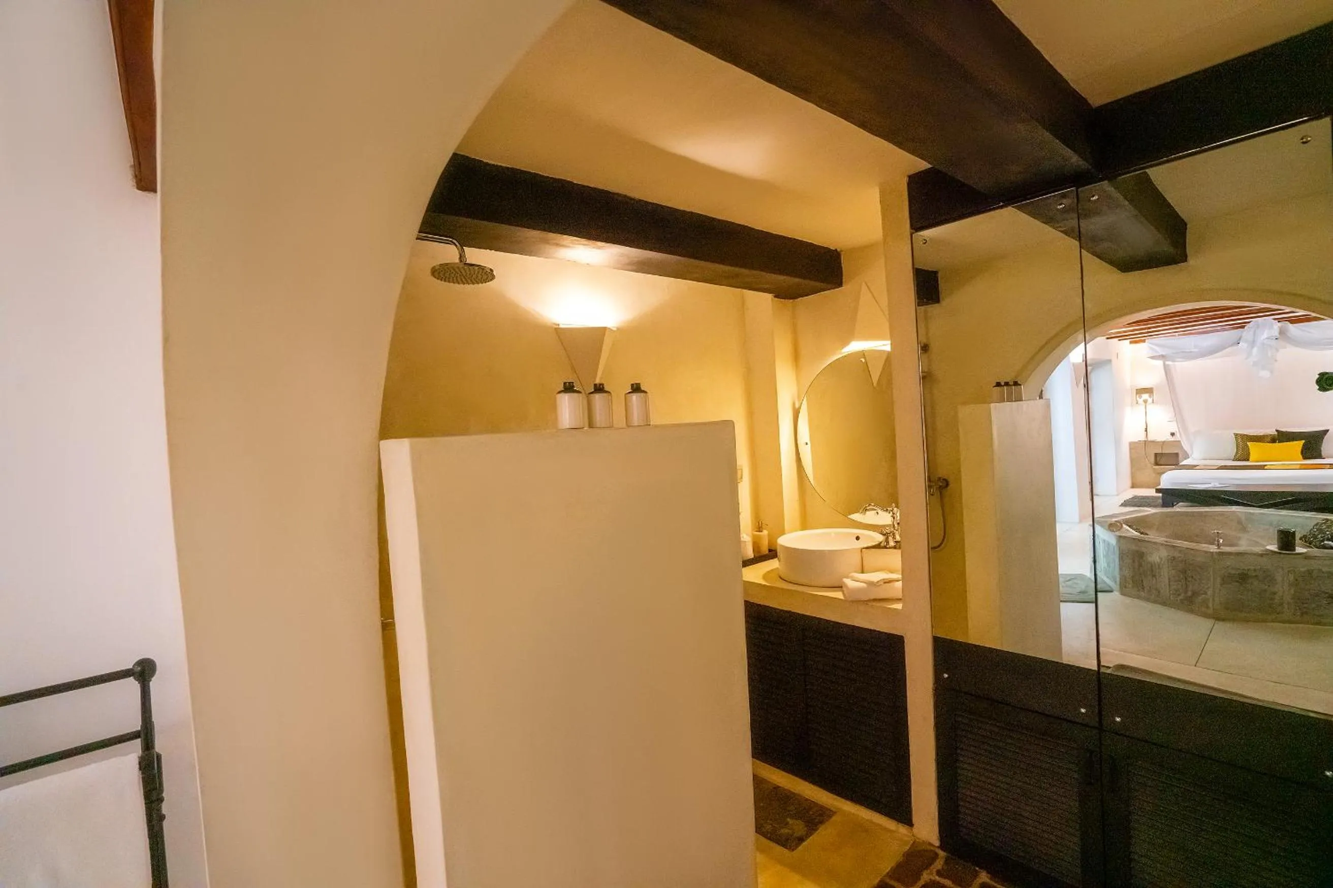 Bathroom in Adigars Manor