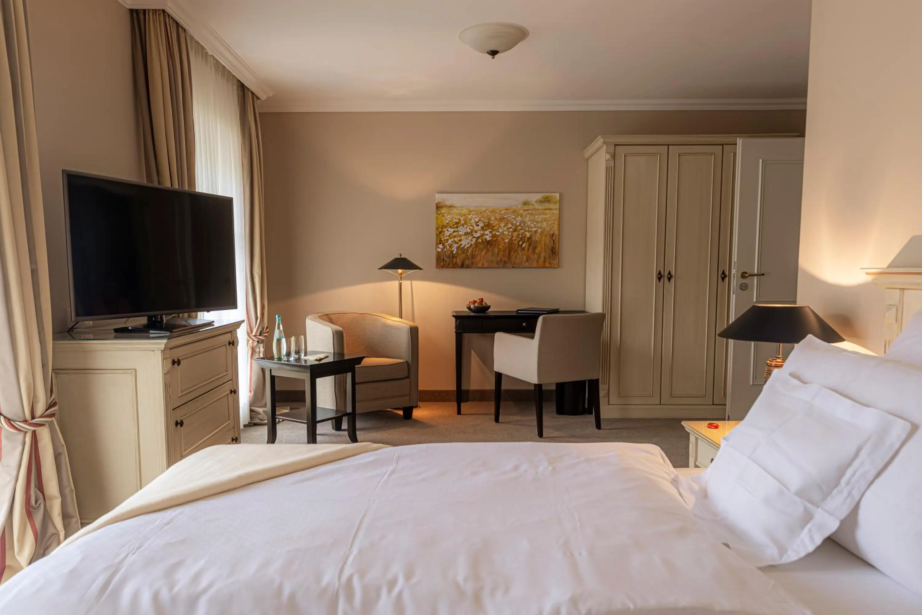 Photo of the whole room in Strandhotel Fontana