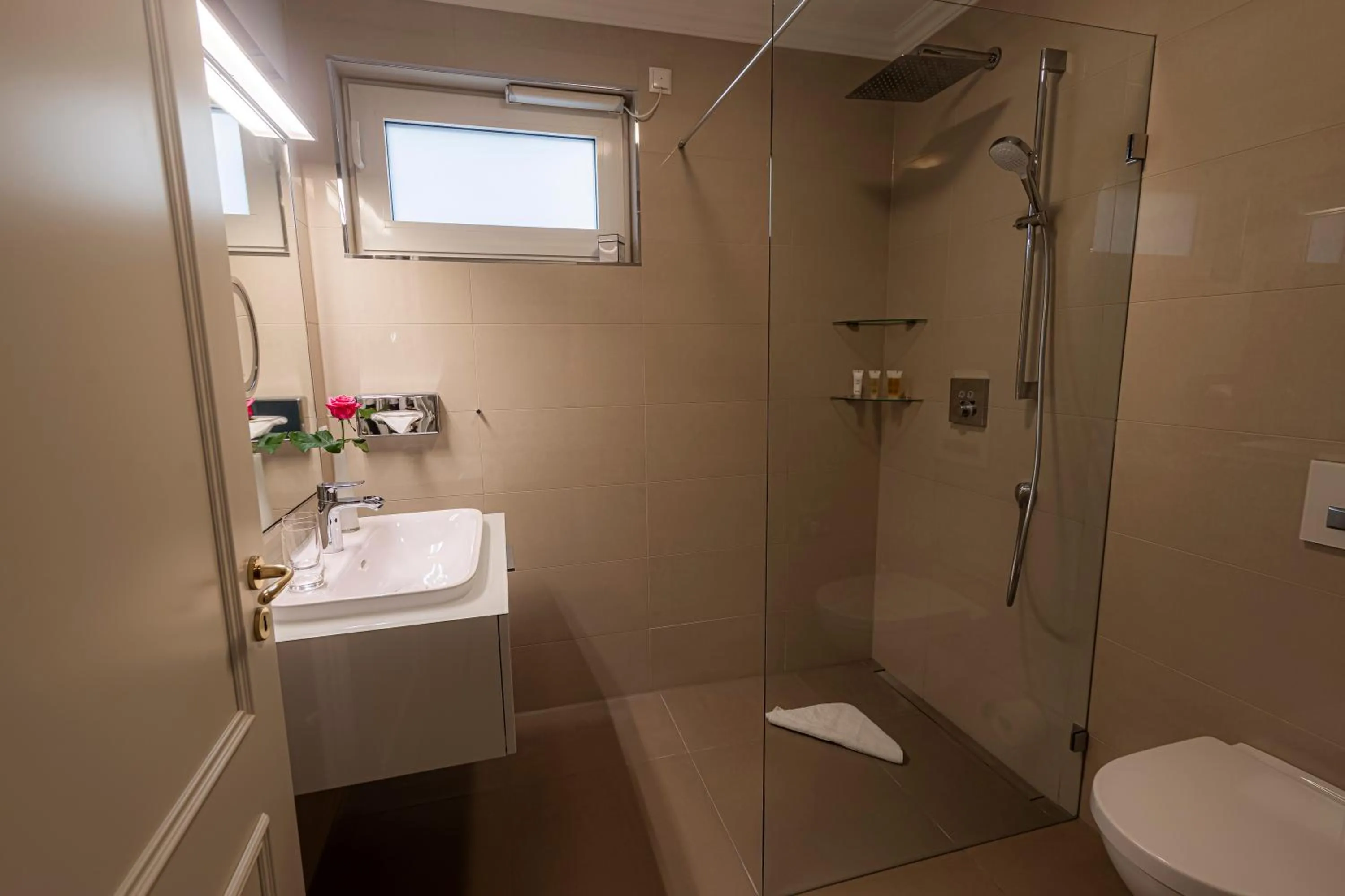 Bathroom in Strandhotel Fontana