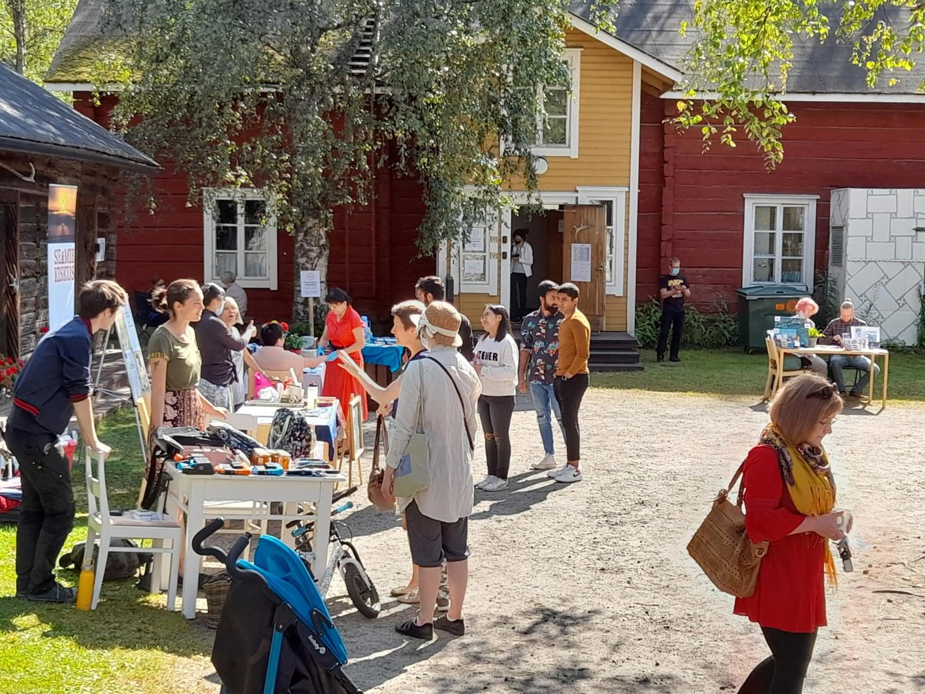 Summer in LAURI Historical Log House Manor
