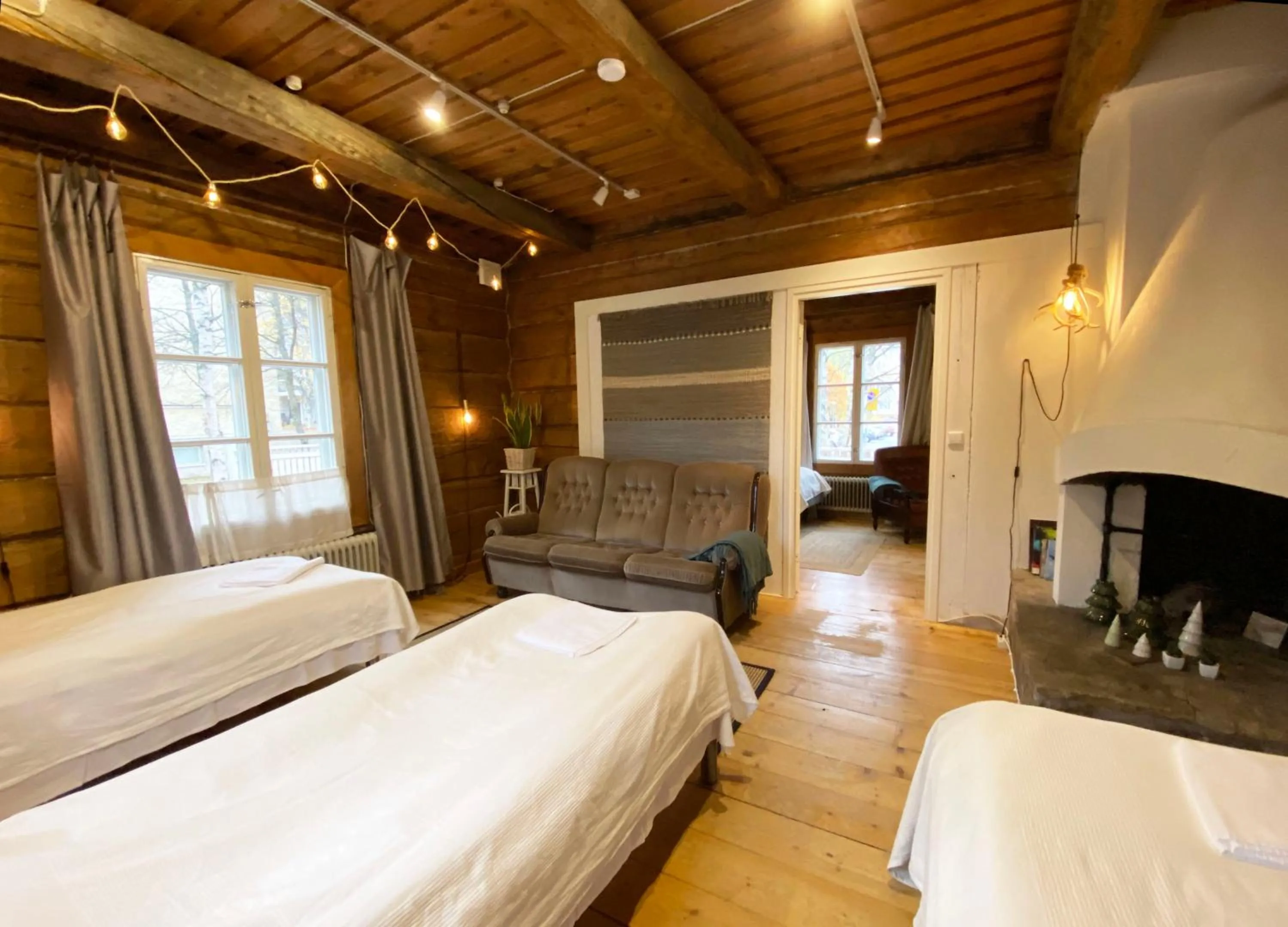 Bedroom, Bed in LAURI Historical Log House Manor